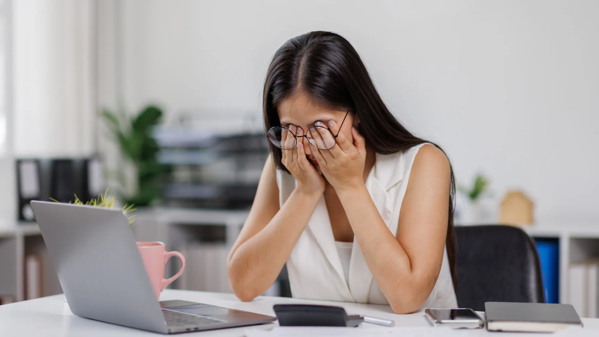 
                    Livre-se da dor de cabeça ao fazer este gesto simples
                