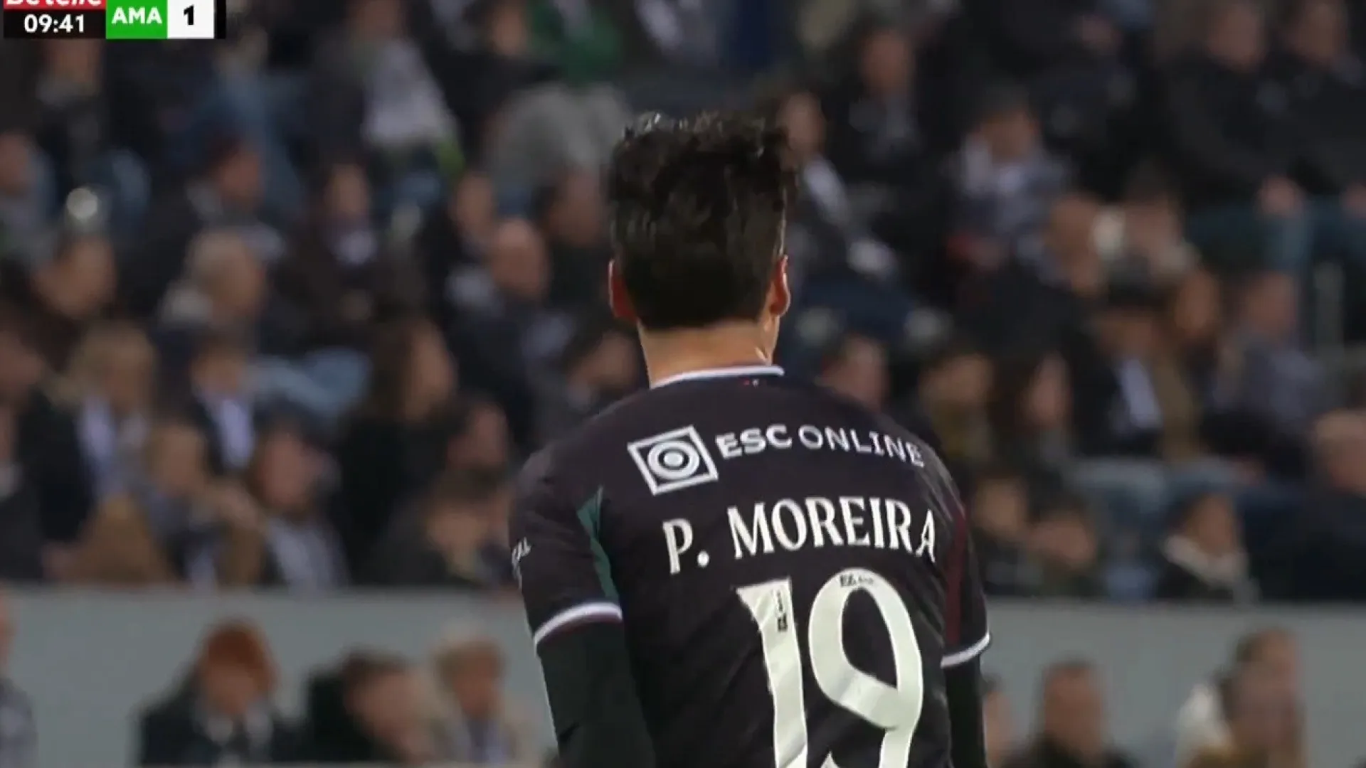 
                    Paulo Moreira marcou em Guimarães, mas a assistência está a dar que falar
                