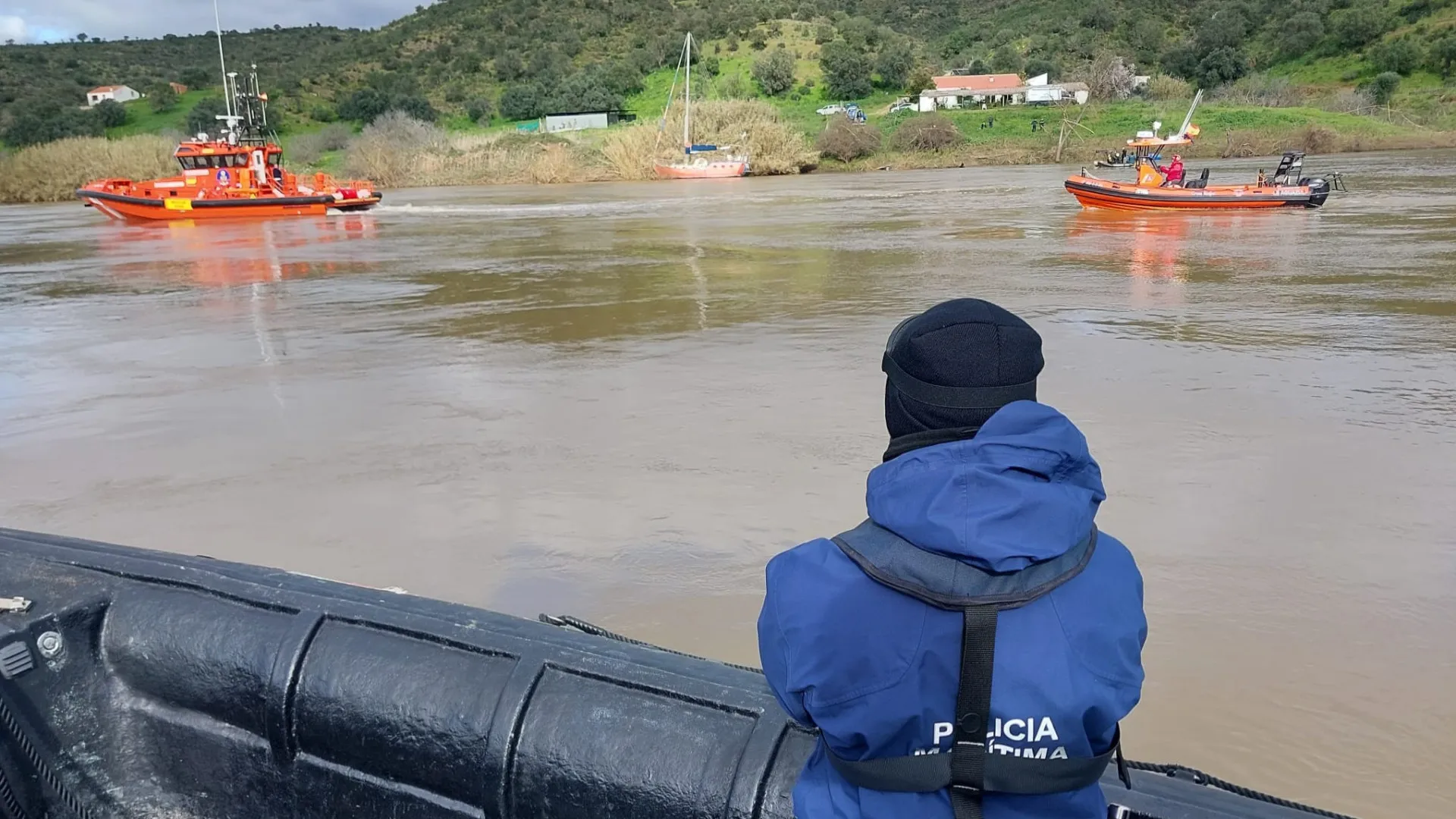 
                    Francês desaparecido na margem espanhola do Guadiana. AMN faz buscas
                