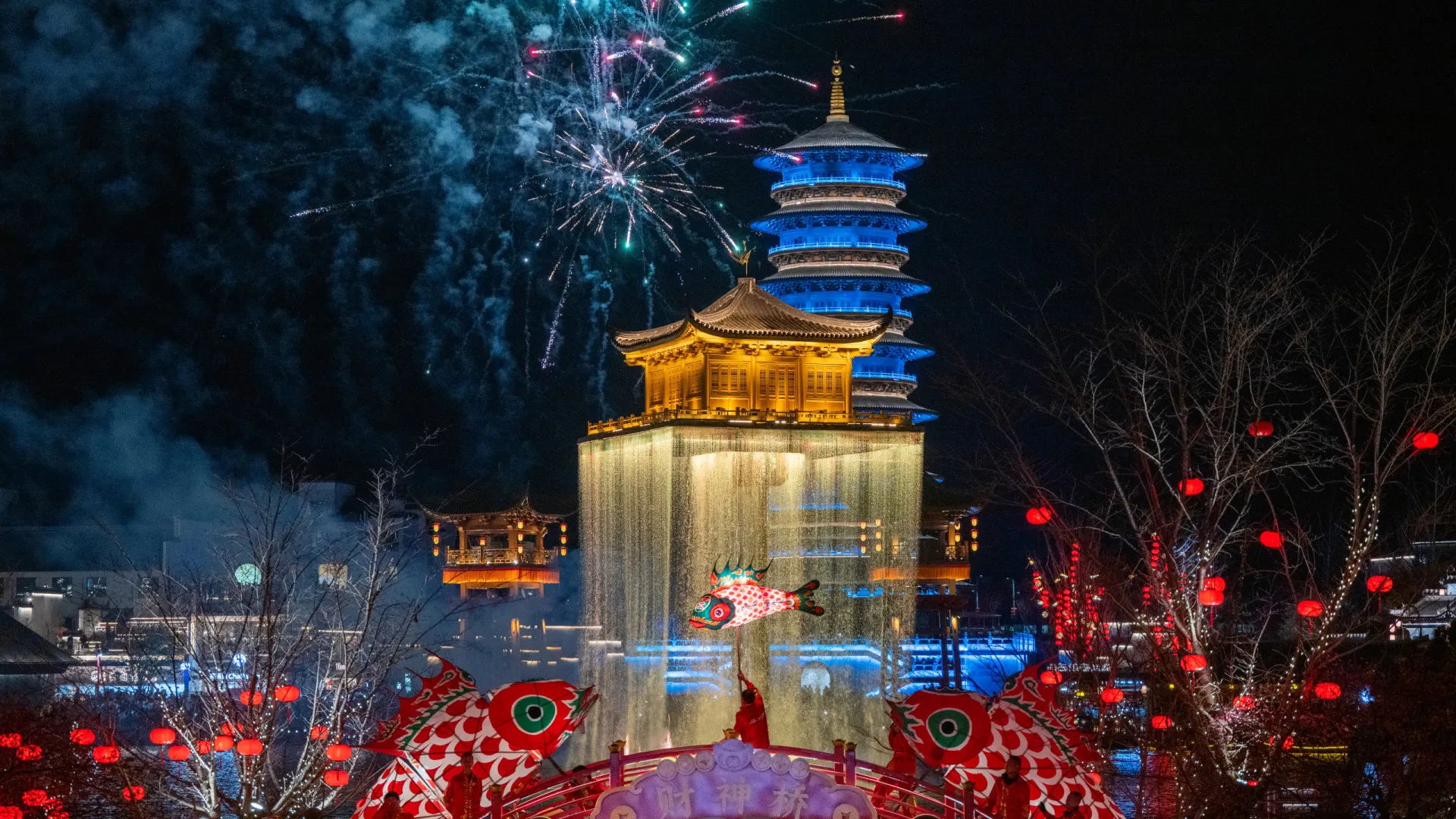 
                    Ano Novo Chinês está aí e é a maior migração anual do mundo: A preparação
                