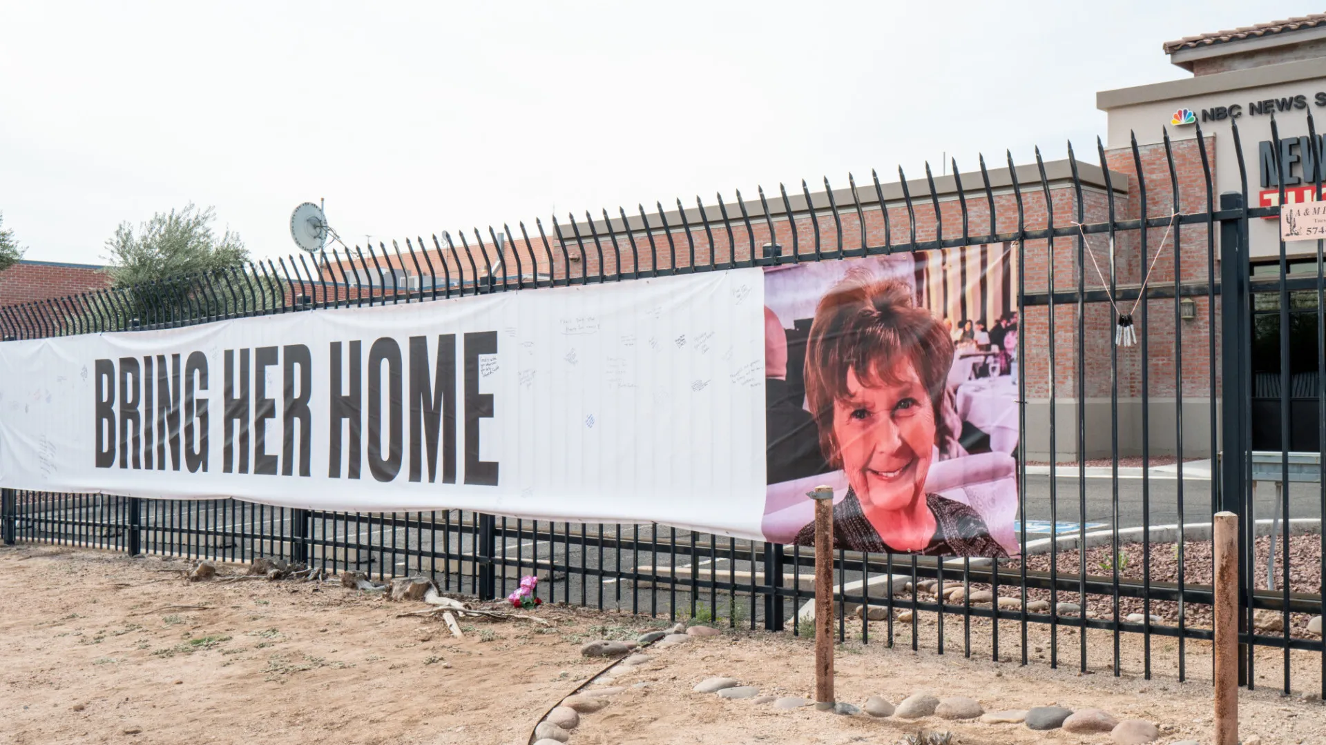 
                    Apresentadora pede libertação da mãe (e FBI analisa ADN): 