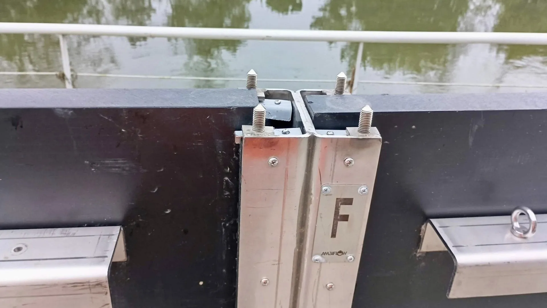 
                    Câmara de Águeda denuncia furto de 15 peças que integra sistema de drenagem
                