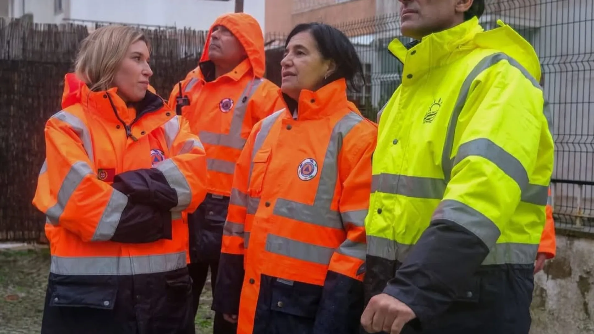 
                    Almada: Regresso de pessoas a casa? 