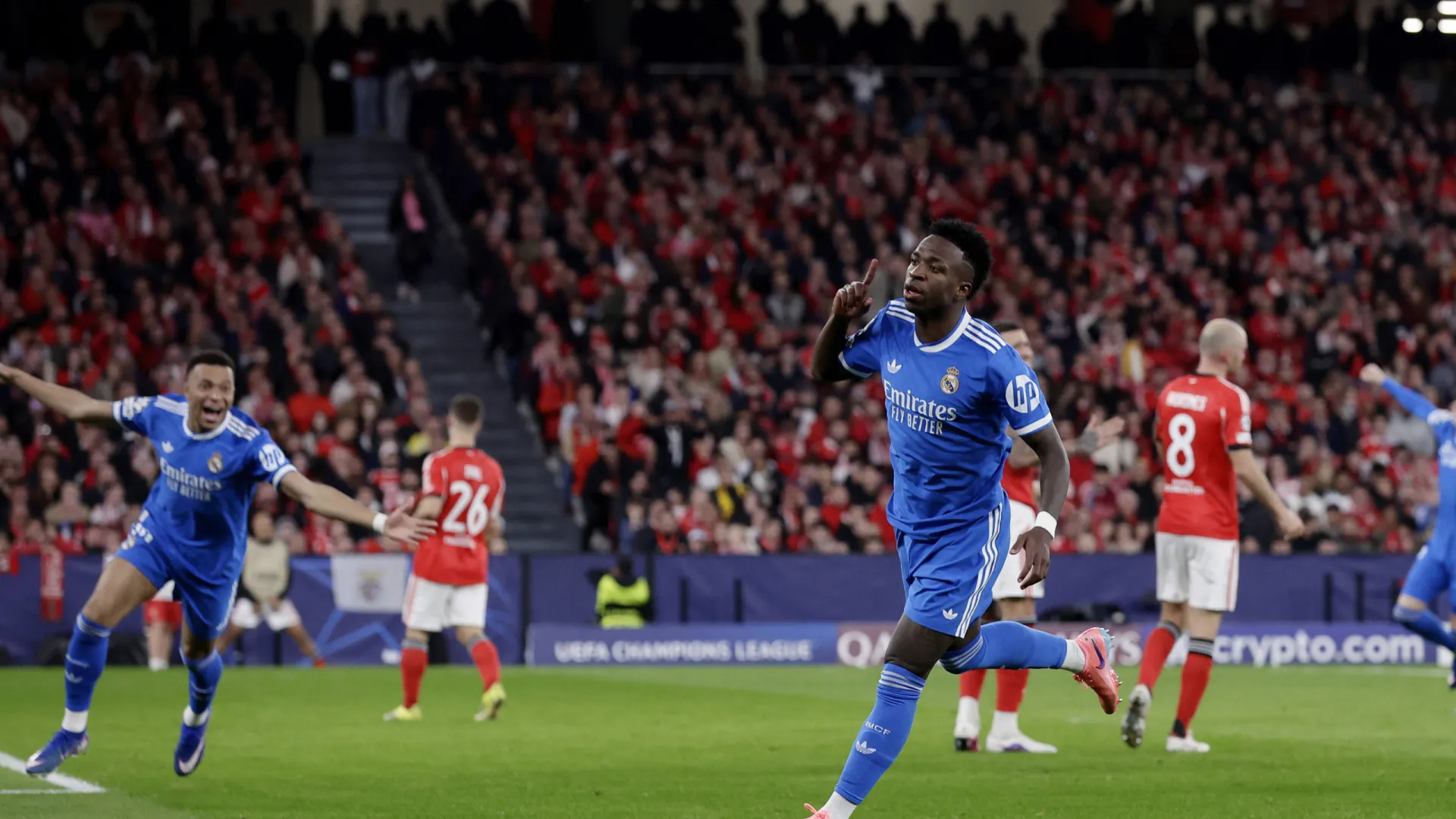 
                    Benfica perde com o Real Madrid em jogo manchado por alegado caso racista
                