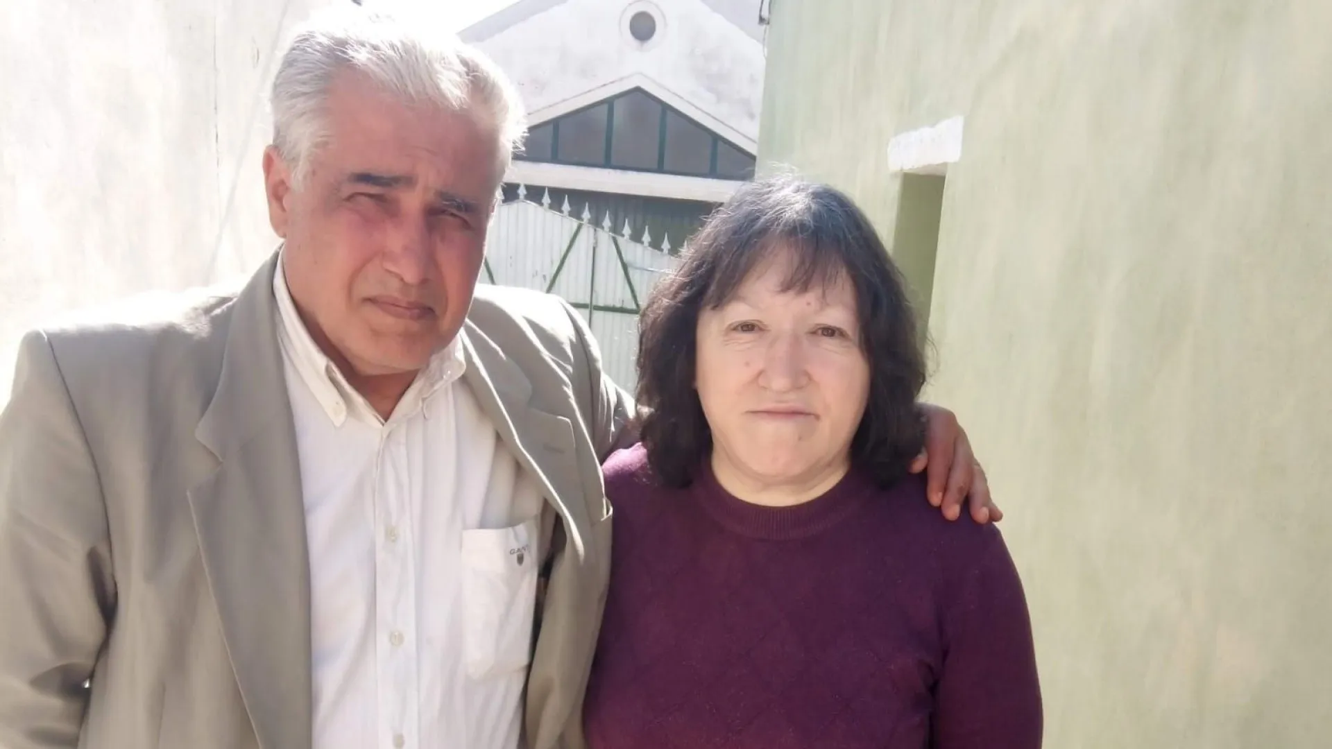 
                    Encontrado carro do casal desaparecido em Montemor-o-Velho
                