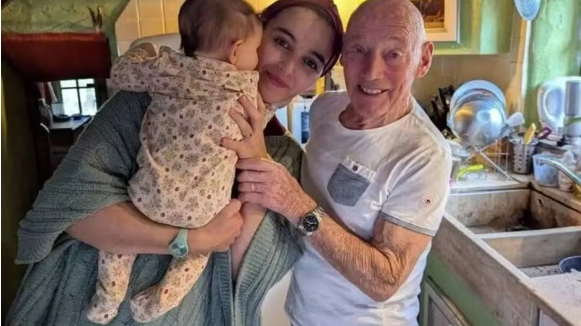 
                    Pierre foi pai pela sétima vez aos 91 anos. Filha mais velha tem 60
                