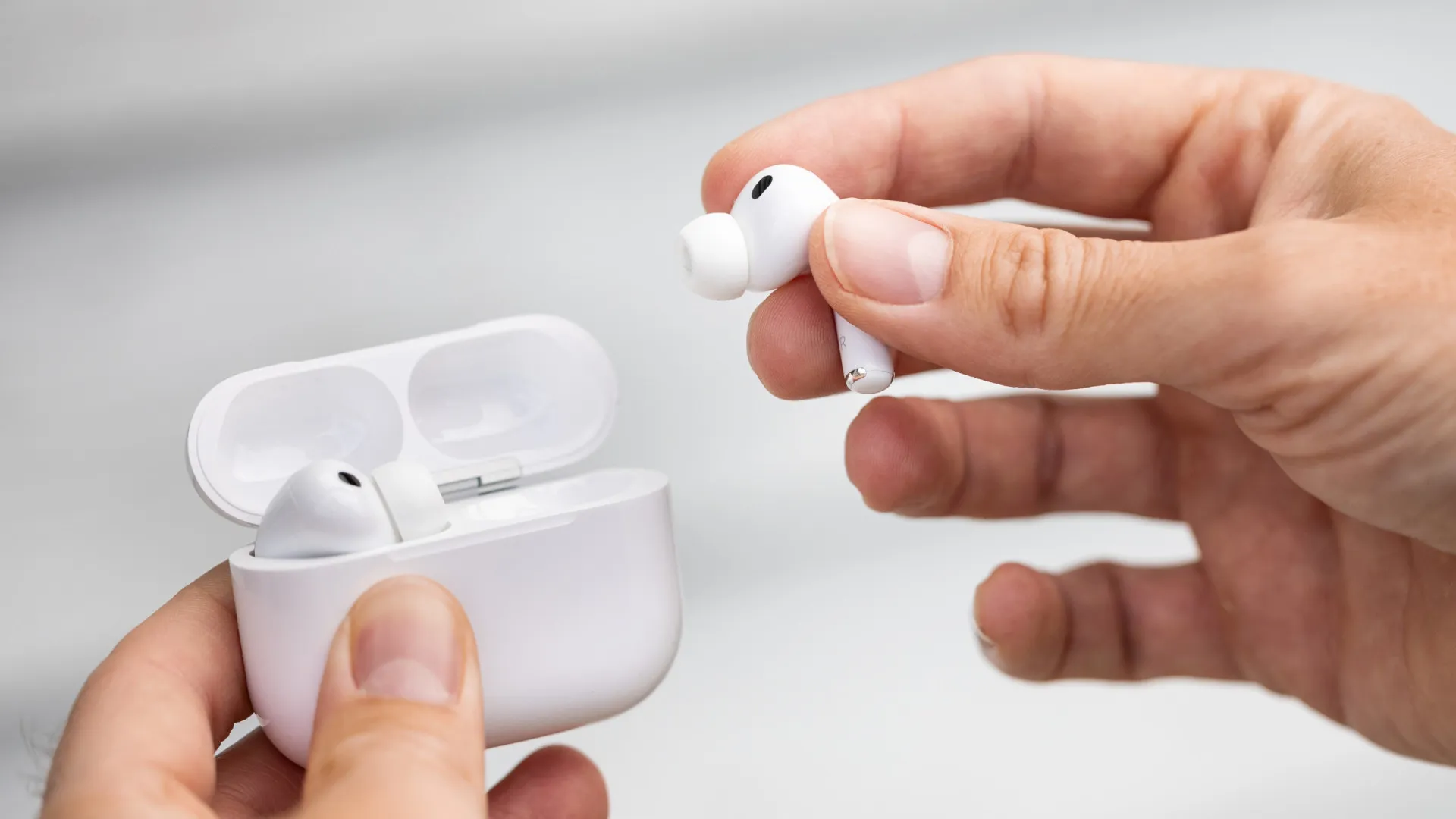 
                    Há novos AirPods Pro a chegar e esta será a grande novidade
                
