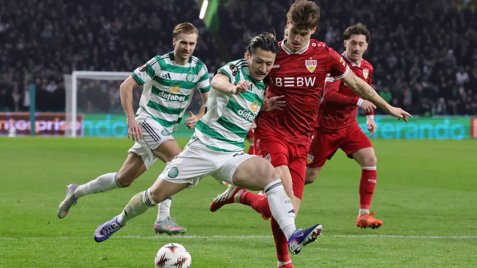 
                    À atenção de FC Porto e Sp. Braga: Celtic e  Ferencváros somam derrotas
                