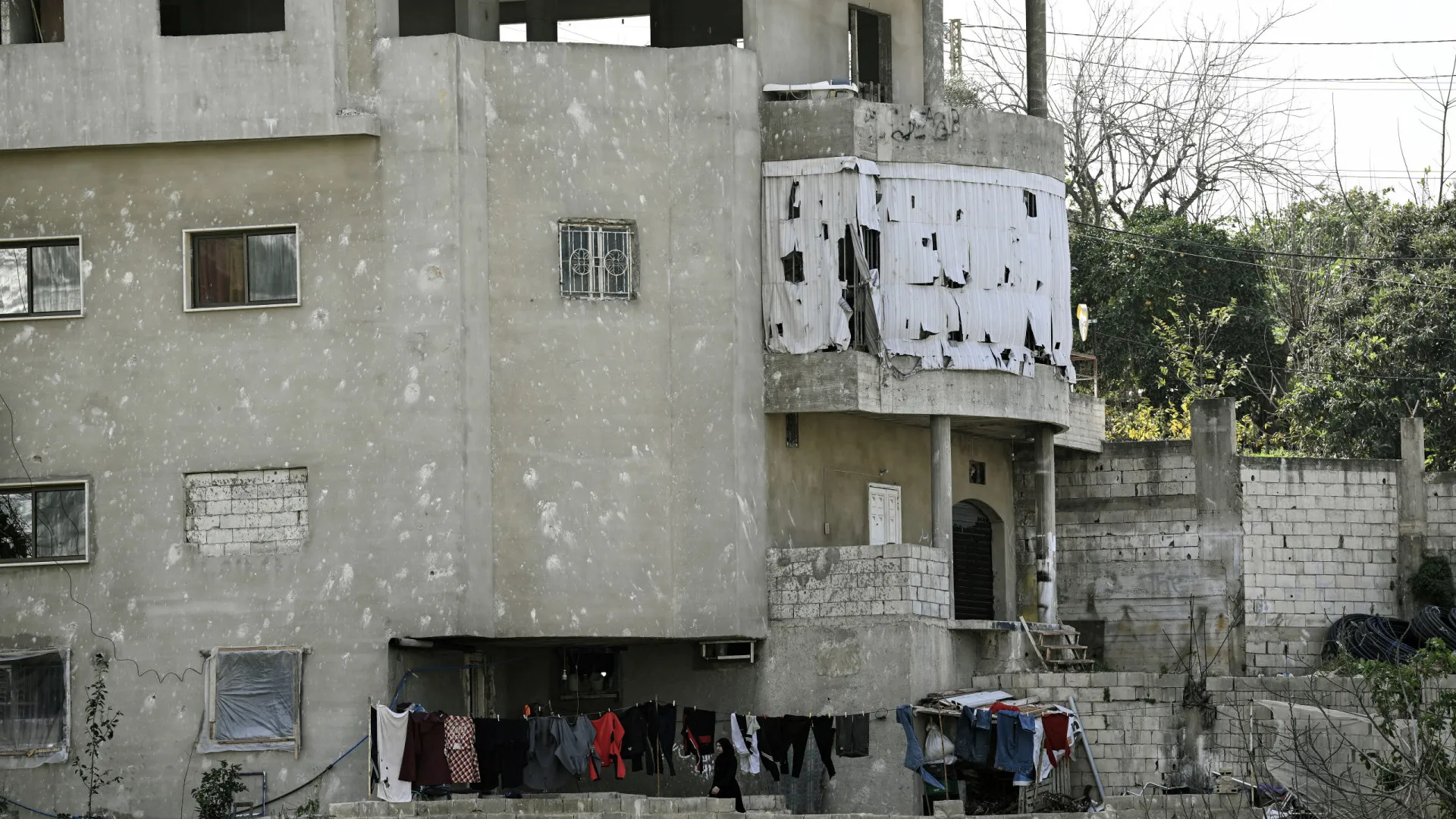 
                    Ataques israelitas fazem 12 mortos no Líbano
                