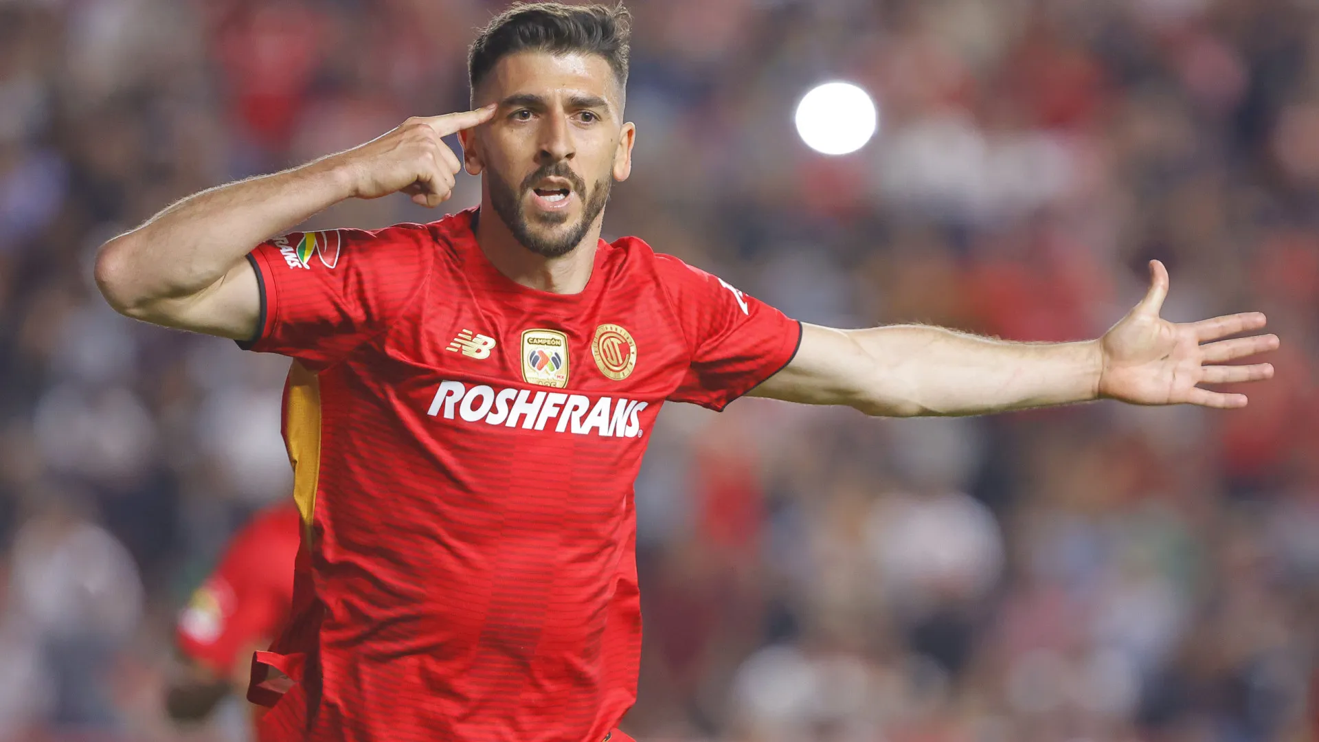 Imparável. Paulinho em dose dupla encaminha Toluca à vitória