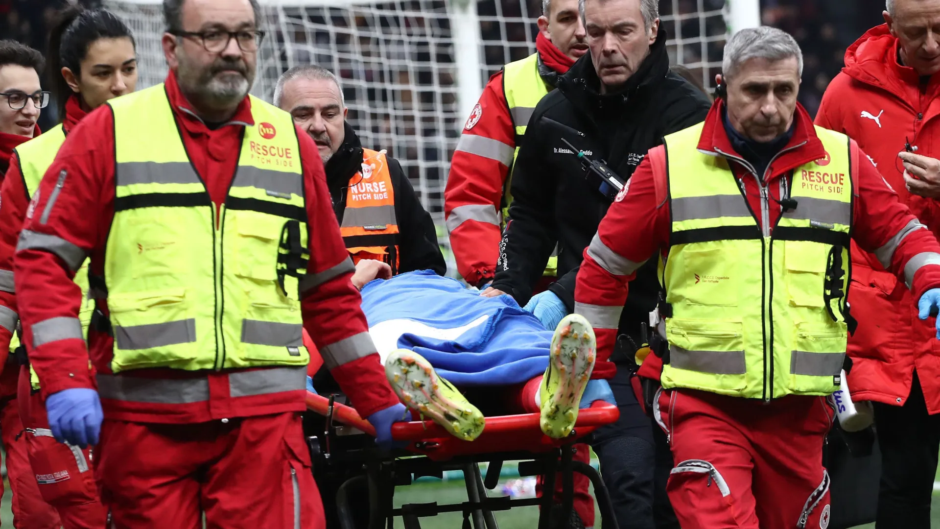 
                    Loftus-Cheek desfalca AC Milan por dois meses com fratura na mandíbula
                