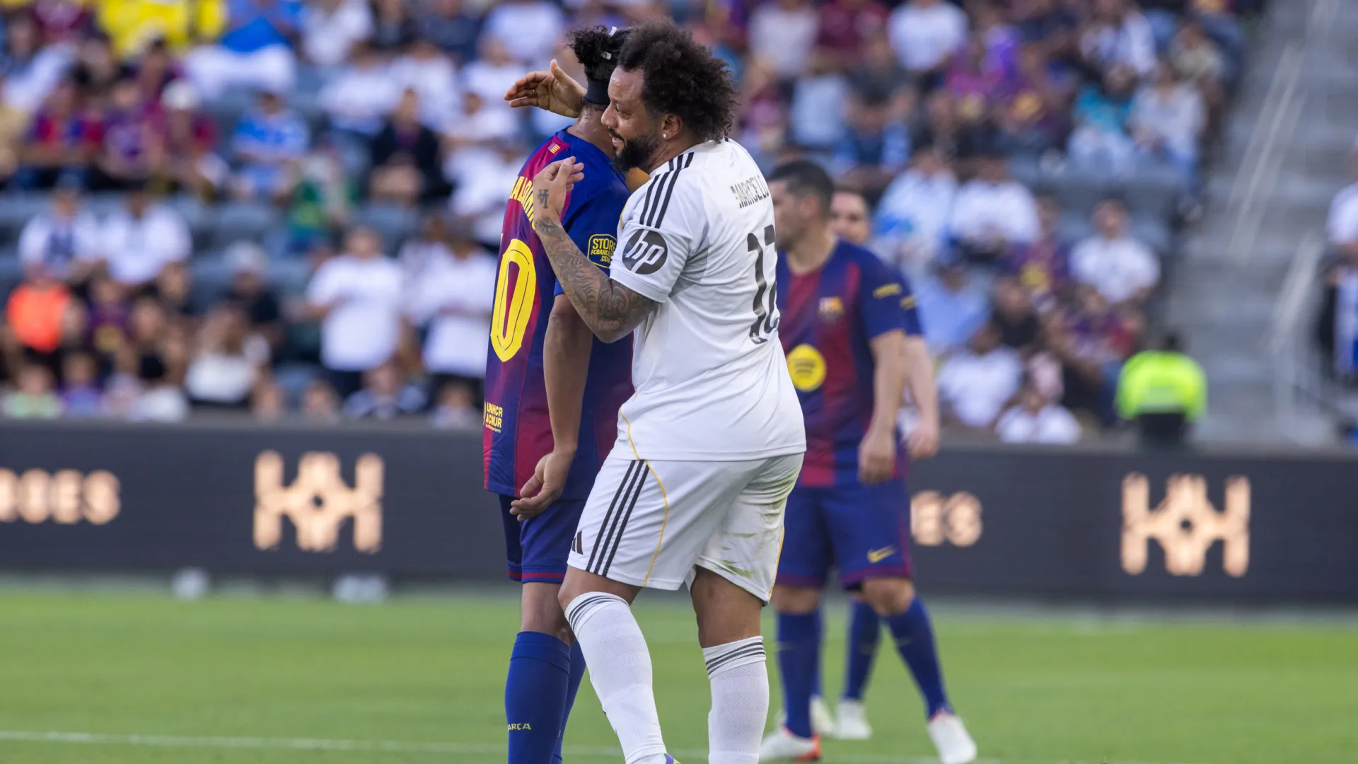 
                    Confronto entre Ronaldinho e Marcelo? Veja o que aconteceu 
                