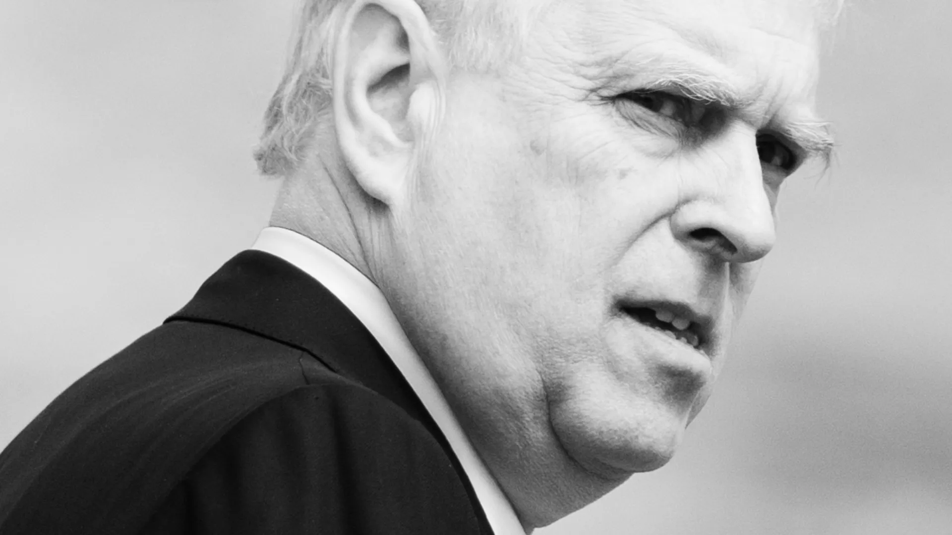 
                    André fora da linha de sucessão? PM australiano apoiará governo britânico
                