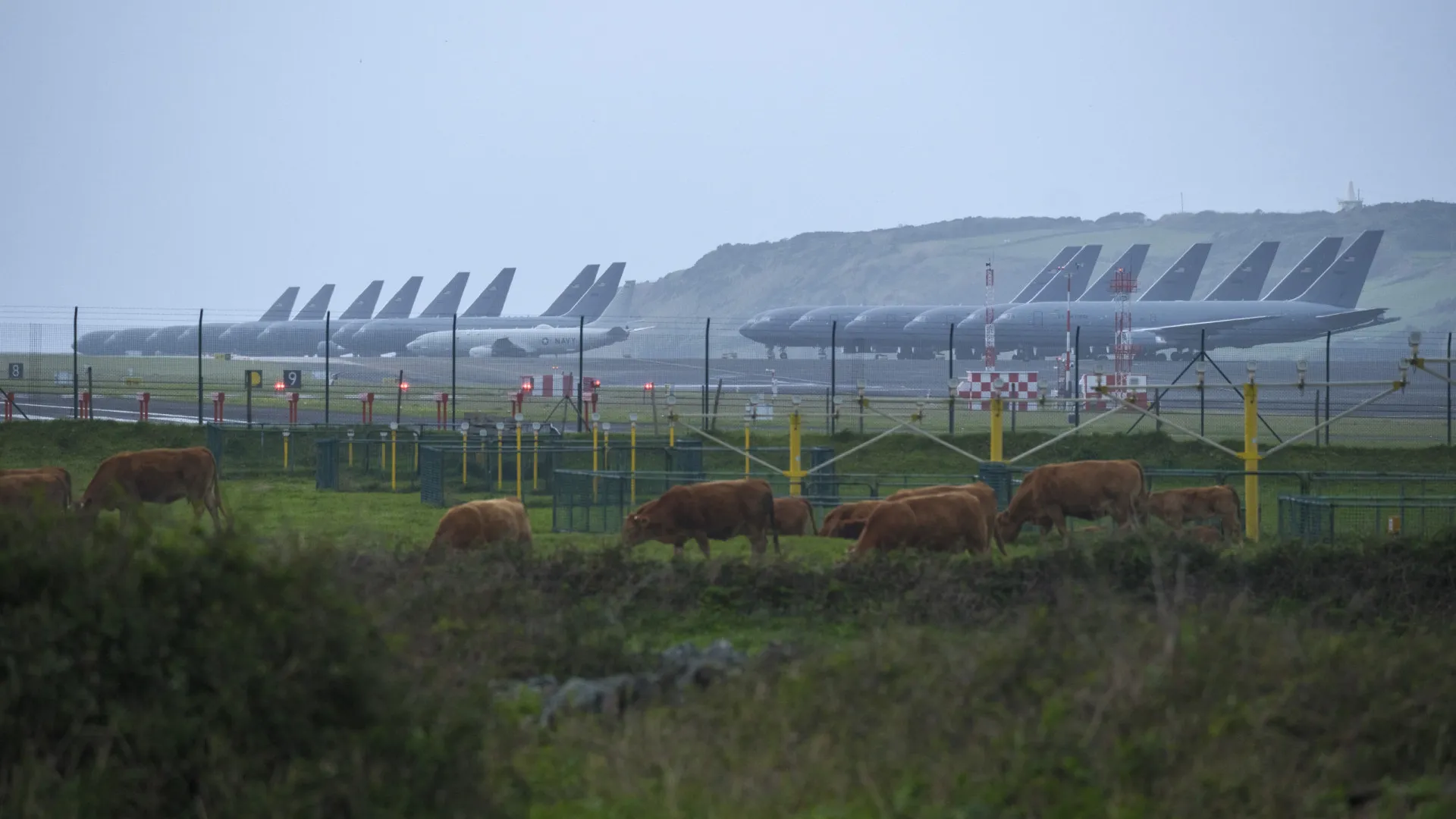 Deputados dos Açores debatem utilização da Base das Lajes pelos EUA
