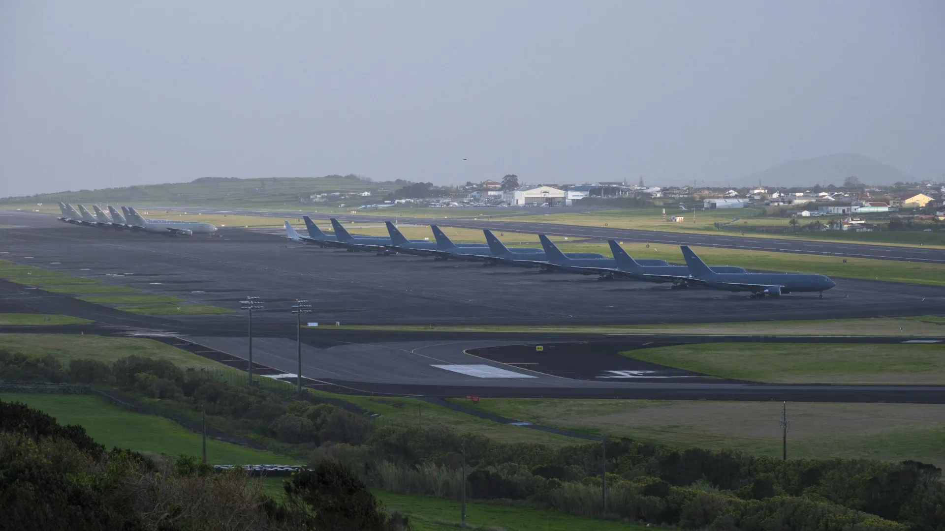 PEV exige que Governo rejeite utilização das Lajes em ações fora da NATO