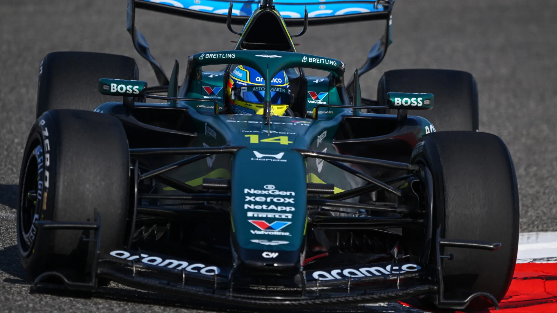 
                    Aston Martin vende direitos de utilização do nome à equipa de Fórmula 1
                