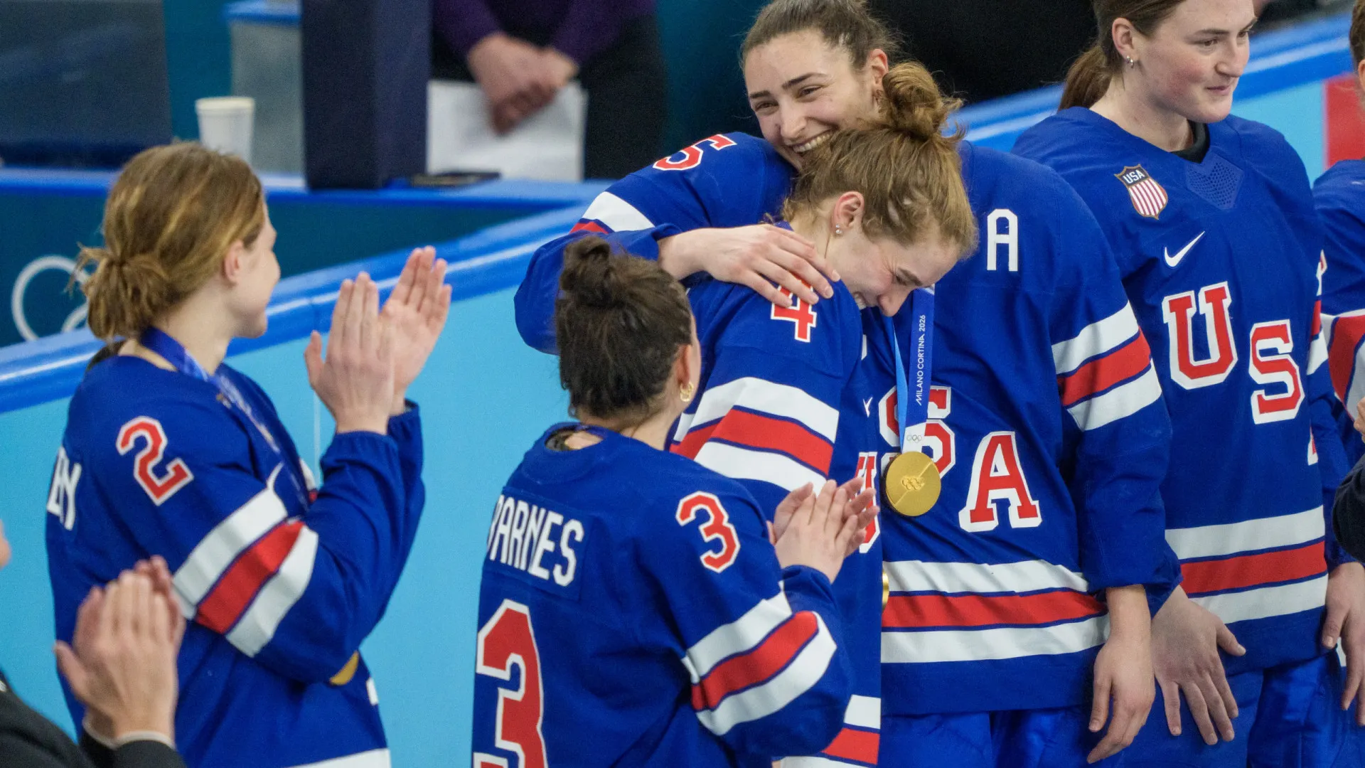 
                    Piada correu mal. Seleção feminina de hóquei rejeita convite de Trump
                
