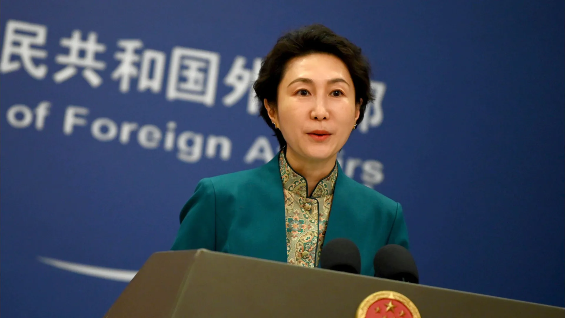 China pede "calma e contenção" após ataques israelitas no Líbano