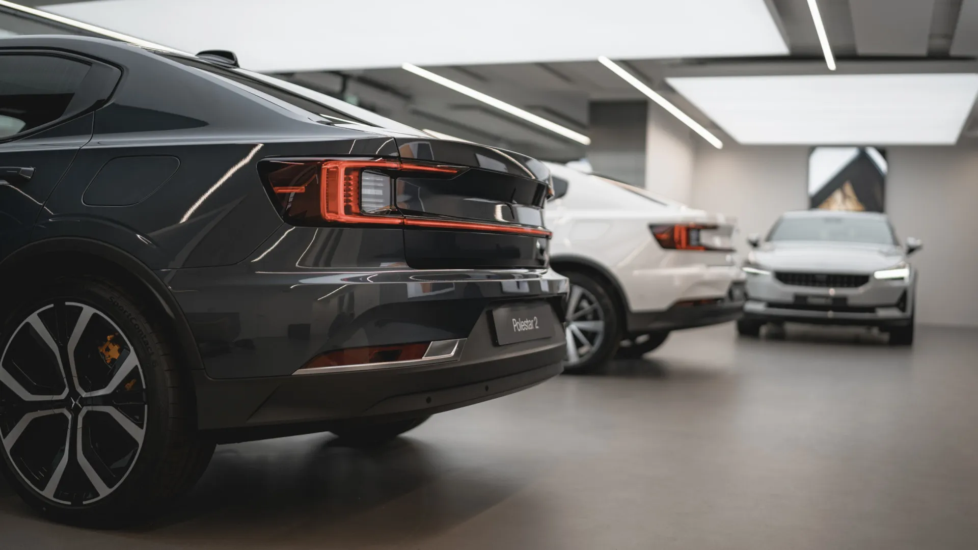 
                    Nos próximos três anos, vão haver quatro novos Polestar
                