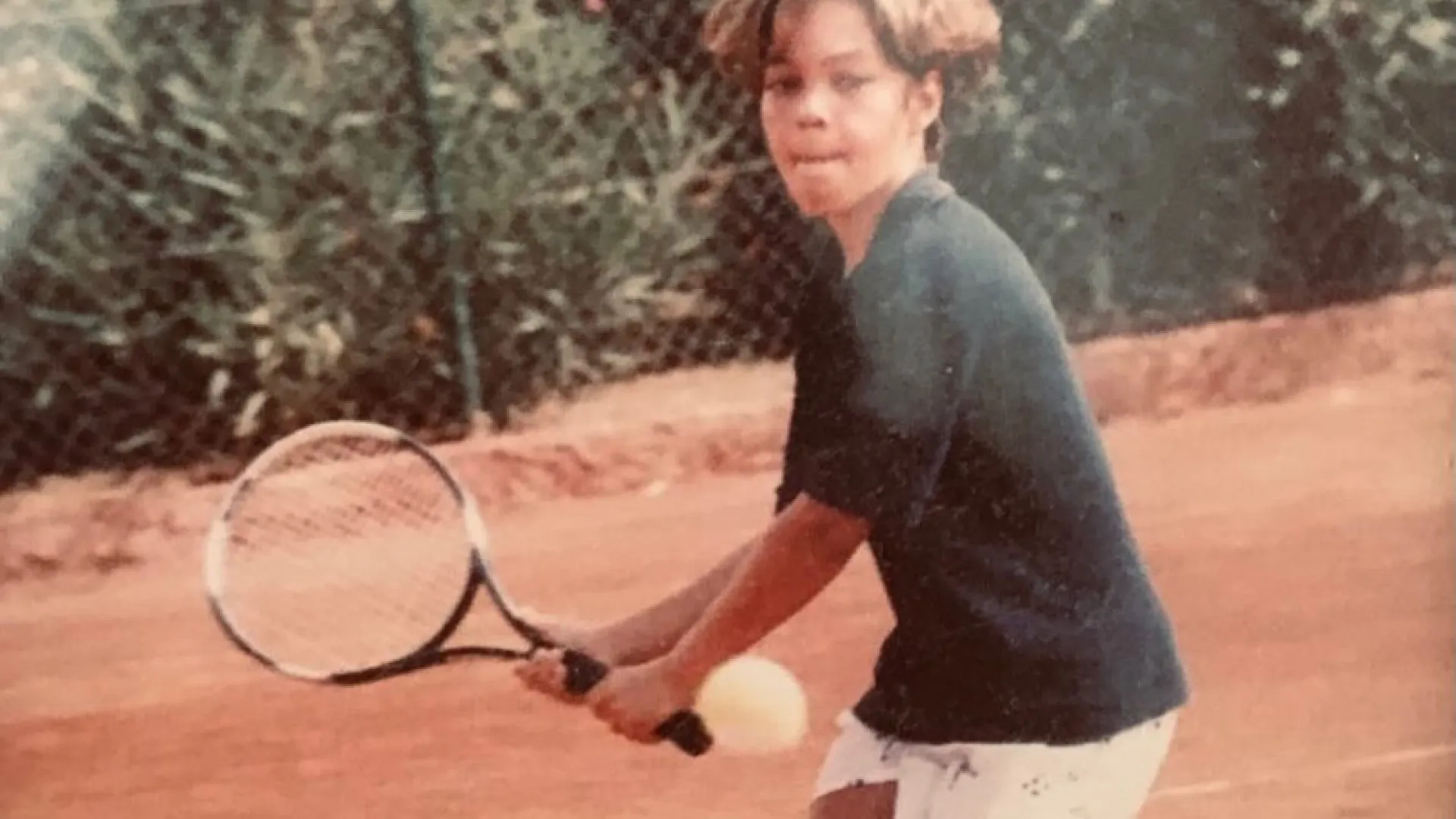 
                    Adivinha quem é este famoso ator português? Chegou agora aos 40 anos 
                