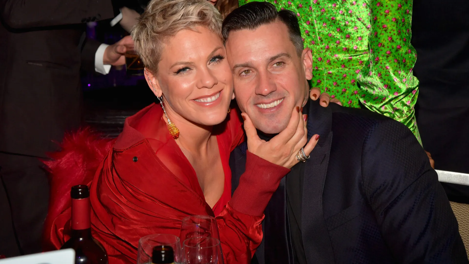 
                    Pink e Carey Hart separados após 20 anos? 