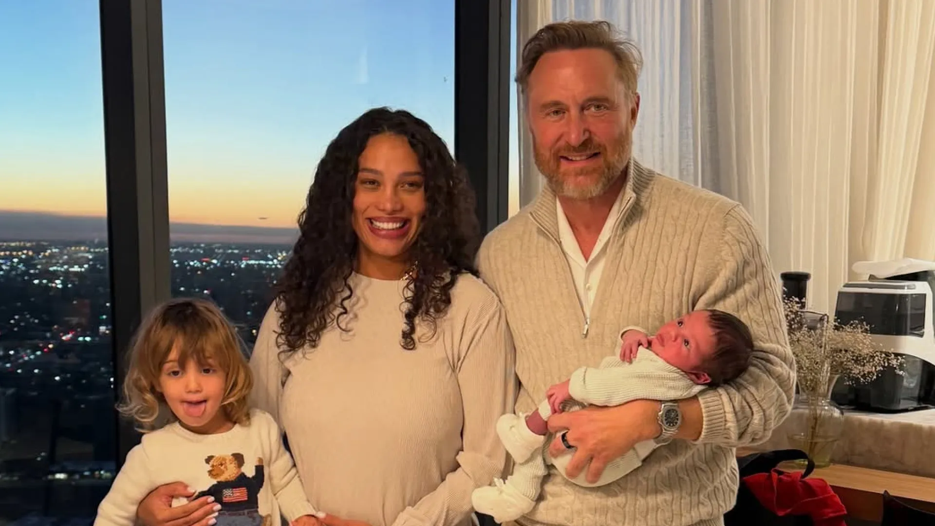 
                    David Guetta acaba de aumentar a família. Foi pai pela quarta vez
                