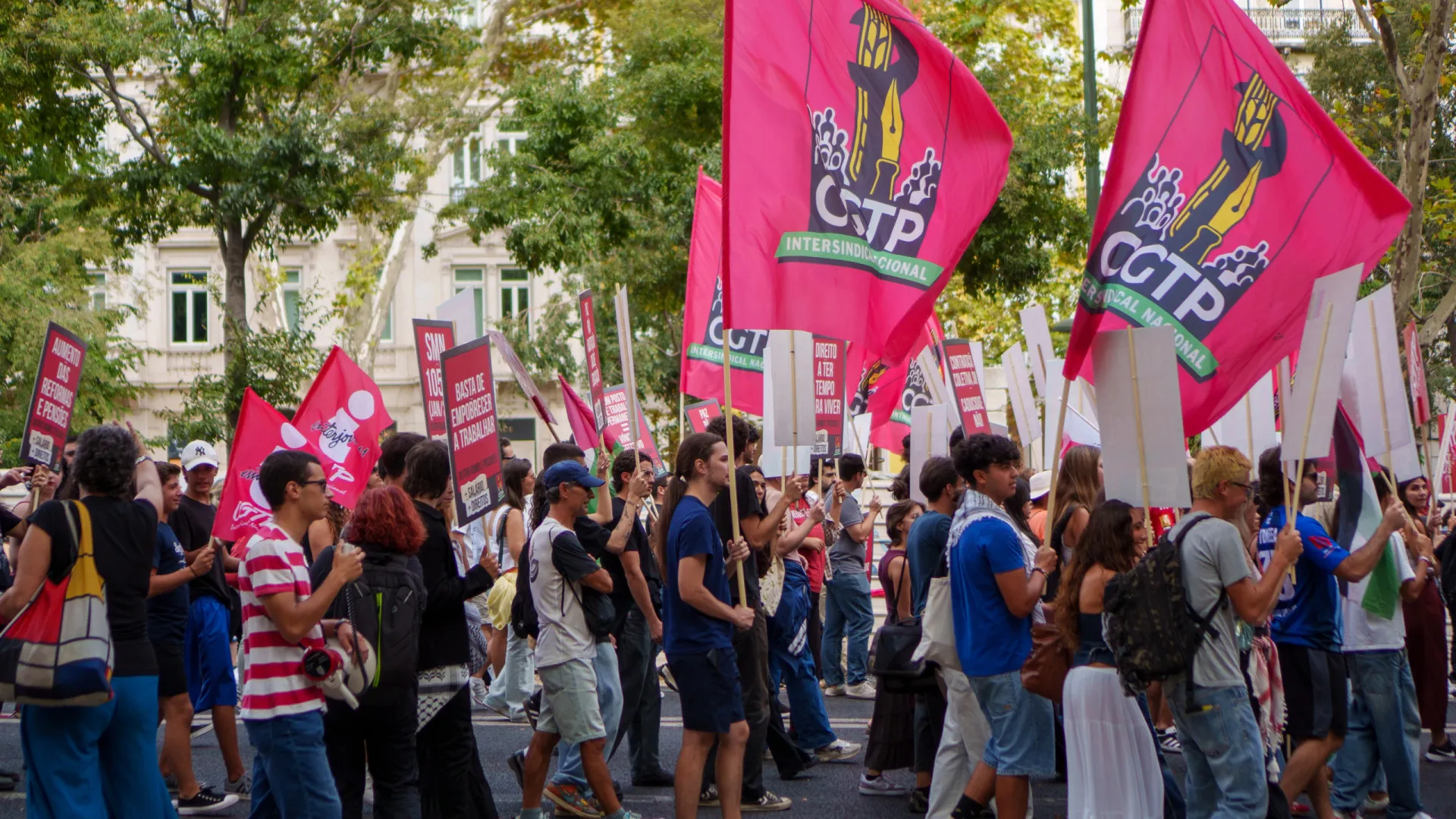 
                    CGTP convoca manifestação nacional para dia 17 de abril em Lisboa
                