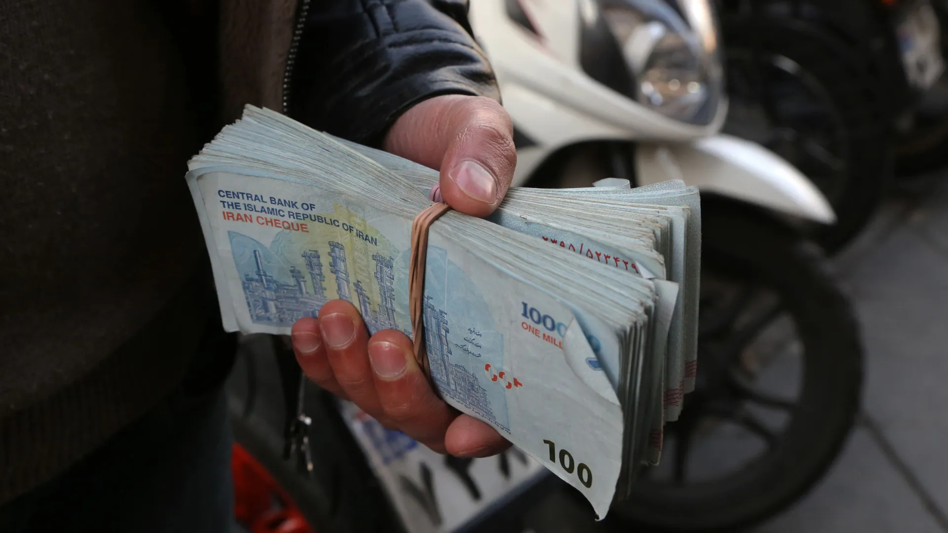 
                    Irão, a superpotência que sobrevive à inflação disparada por sanções
                