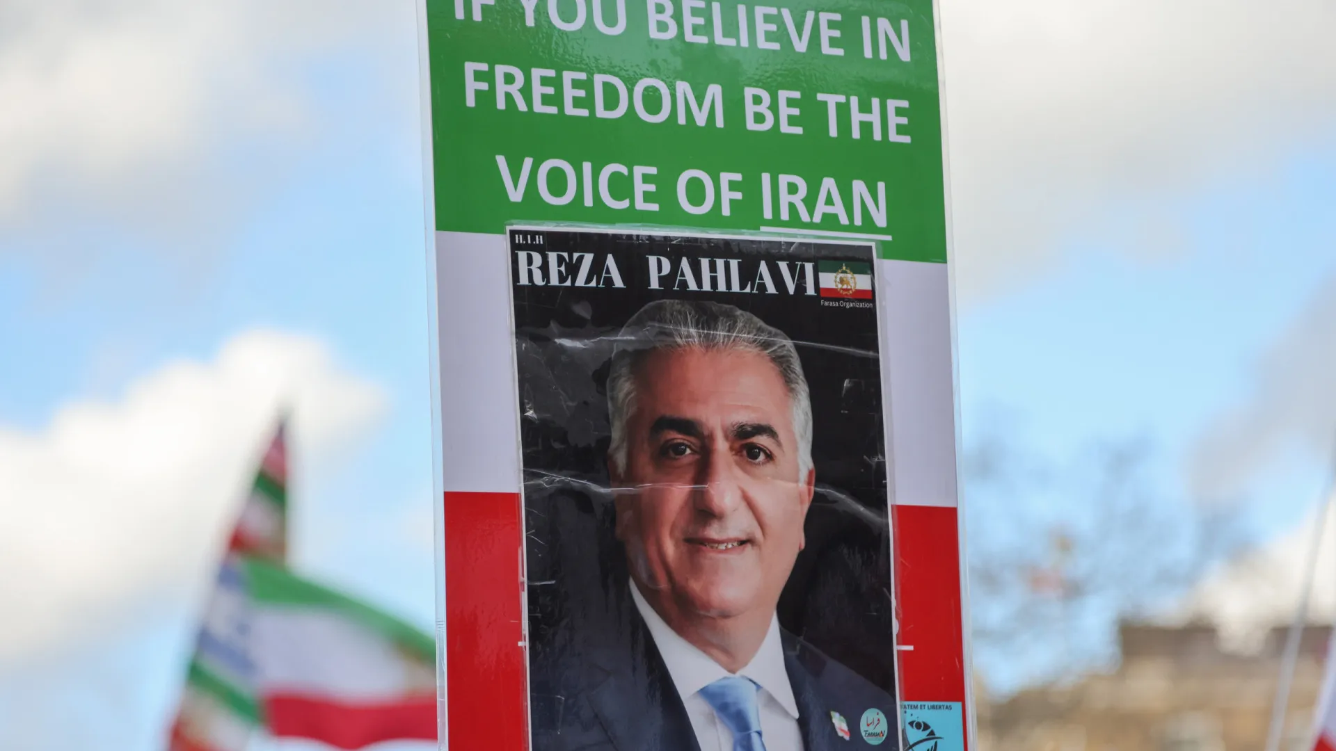 
                    Morte de Khamenei relegará República Islâmica para o 