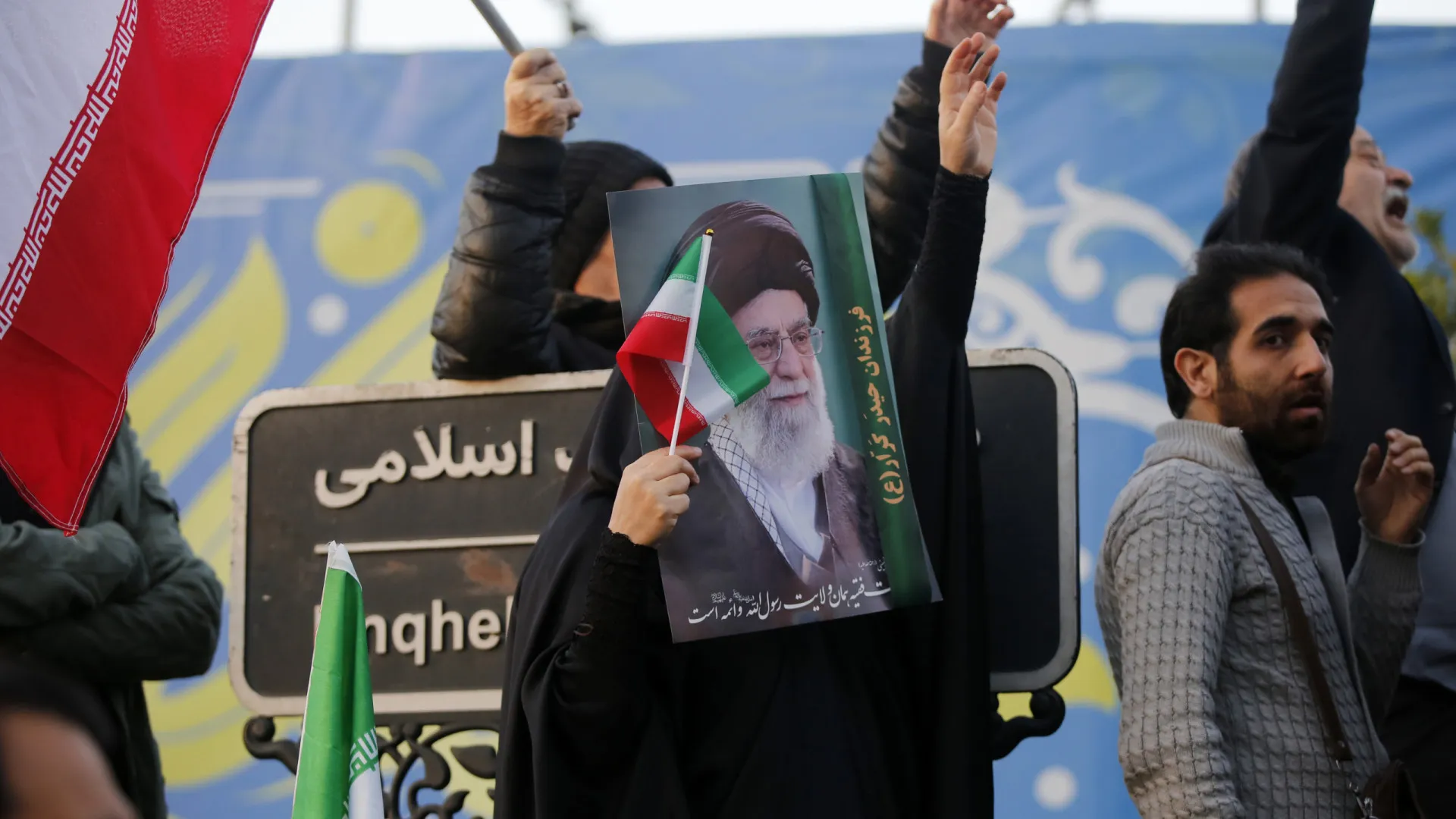 
                    Exército israelita reivindica morte de líder supremo Ali Khamenei
                