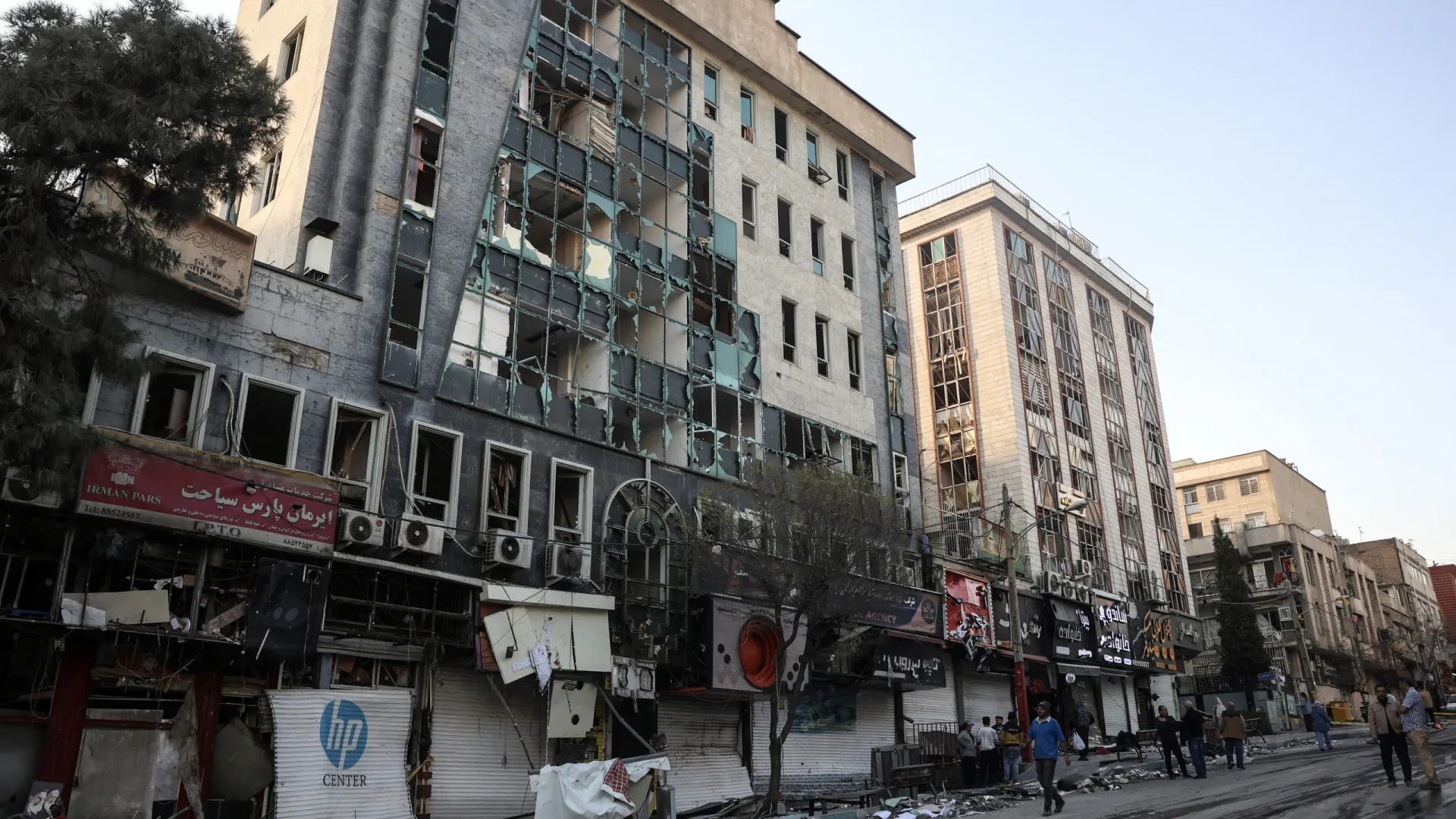 
                    Governo iraniano pede concentração de apoio para hoje em Teerão
                