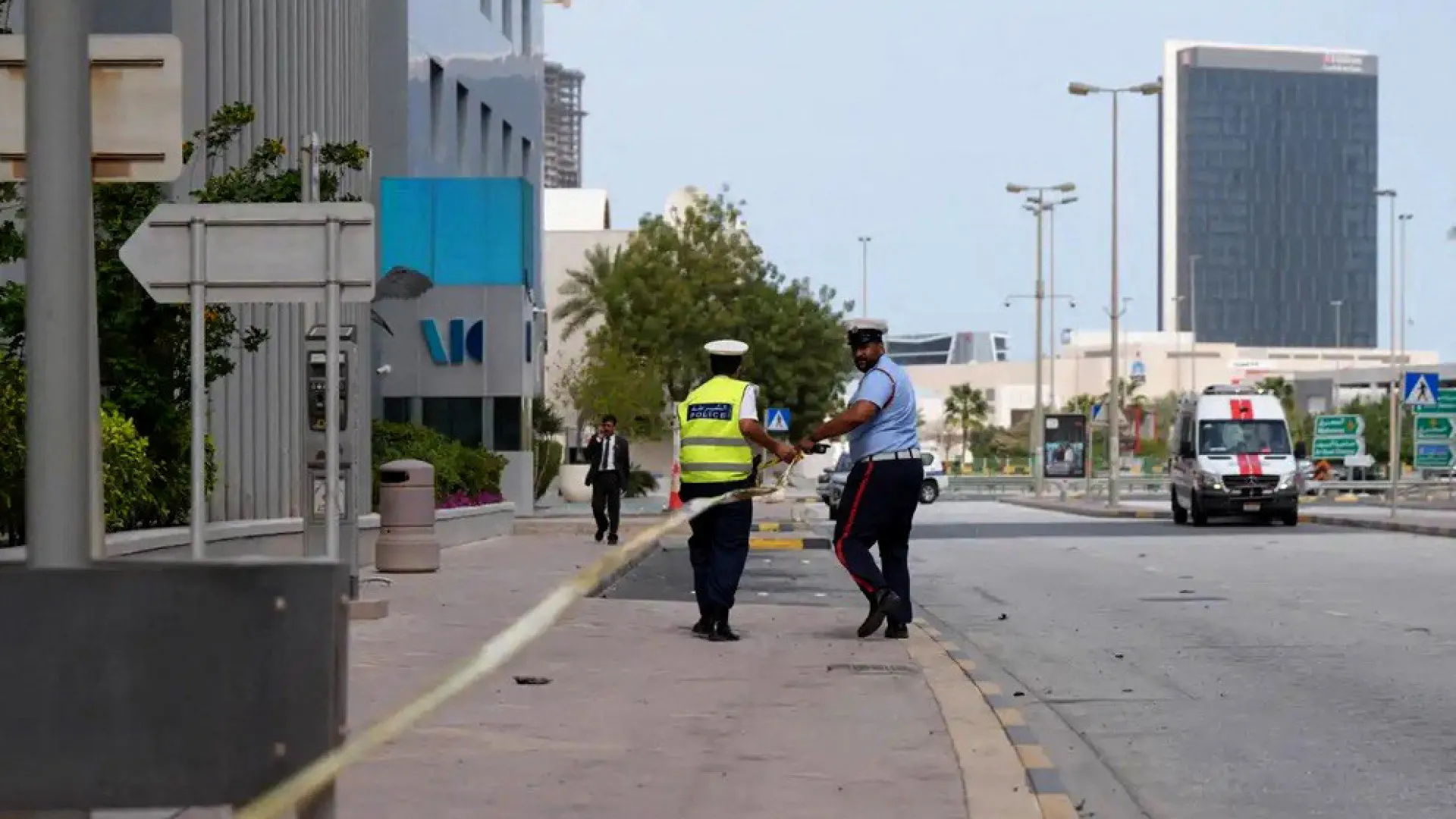 
                    Guarda Revolucionária iraniana afirma ter destruído base dos EUA no Bahrein
                