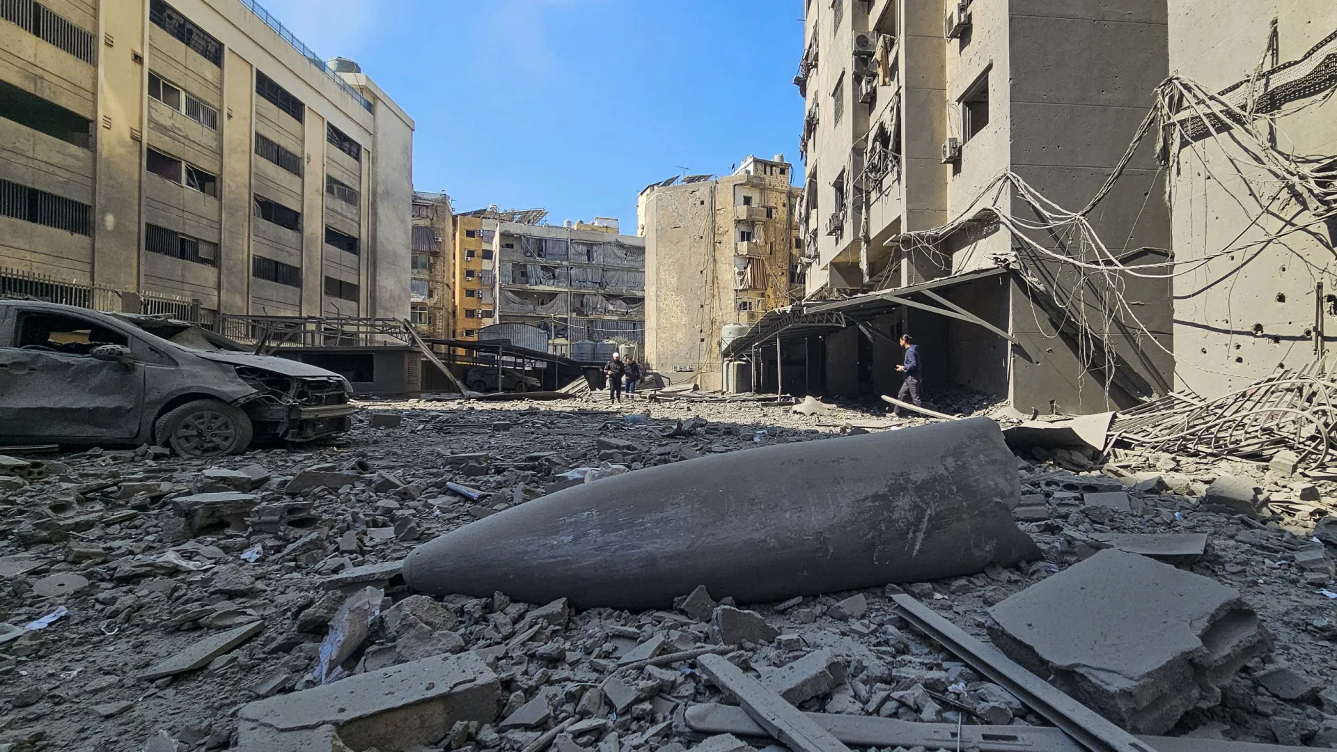 
                    Exército israelita iniciou operação terrestre no sul do Líbano
                