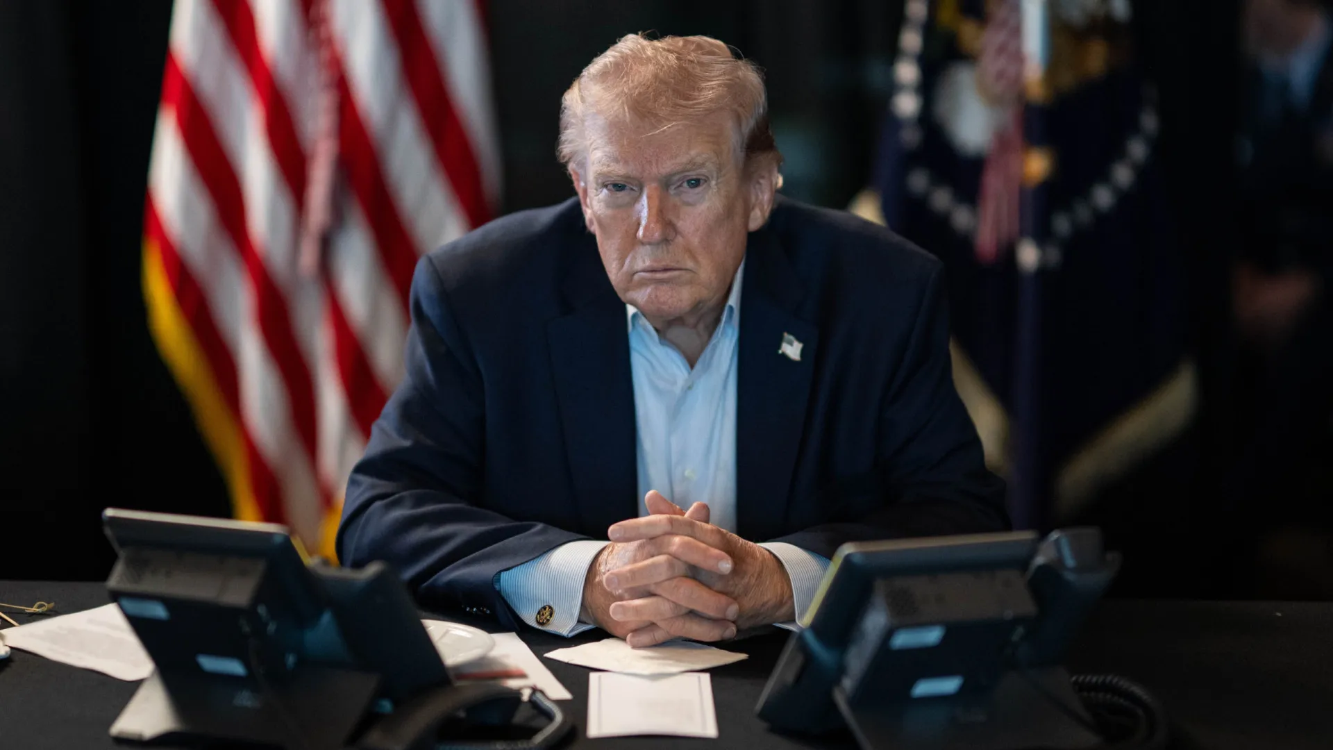 
                    Donald Trump afirma que Irão quis falar: 