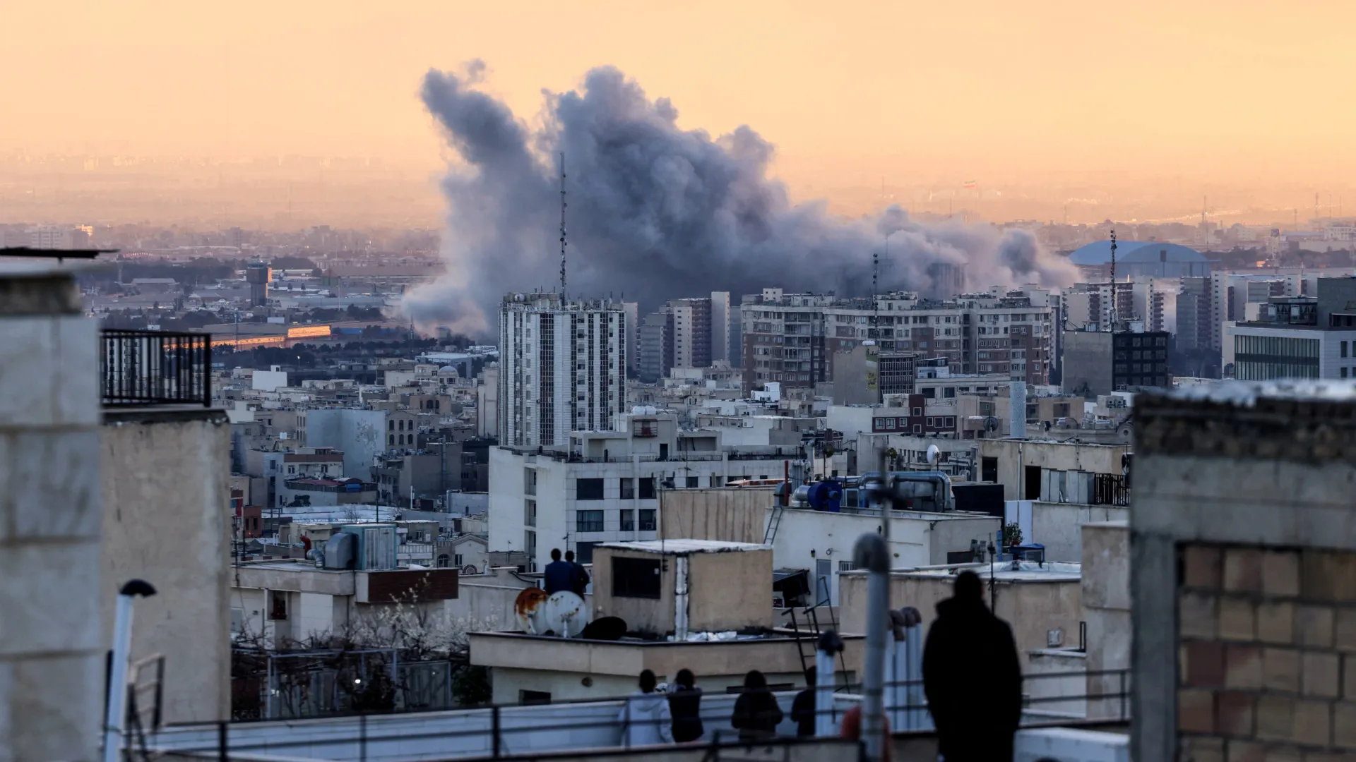 Irão anuncia mais de três mil mortos dos ataques de EUA e Israel