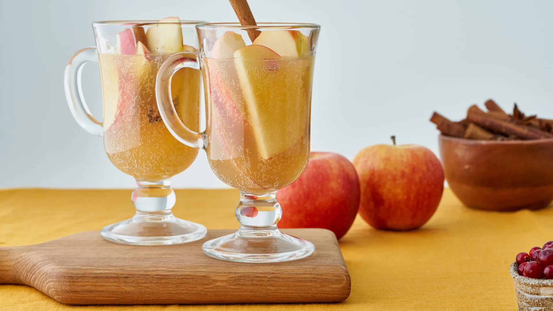 
                    O que acontece à digestão quando bebe água de maçã fervida?
                