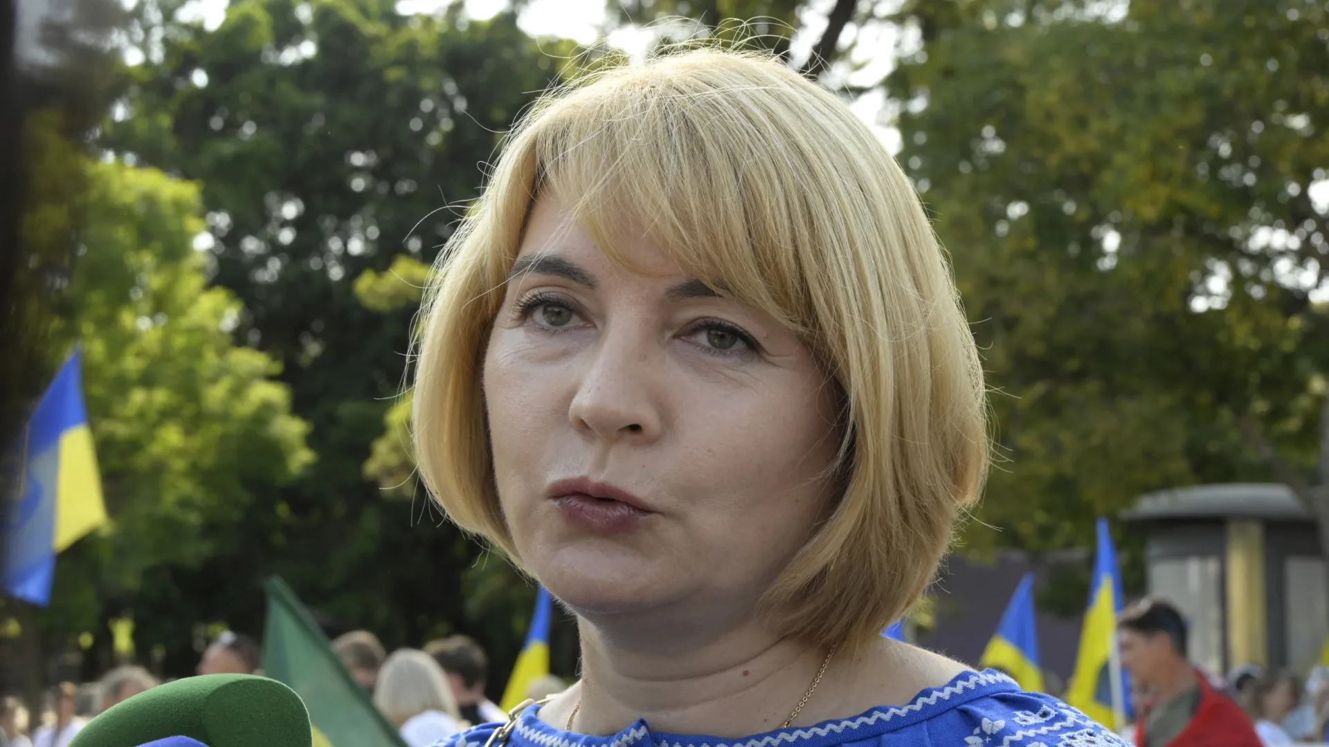 
                    Ucrânia: Adesão à UE em 2027 seria garantia de segurança, mas exige reformas
                