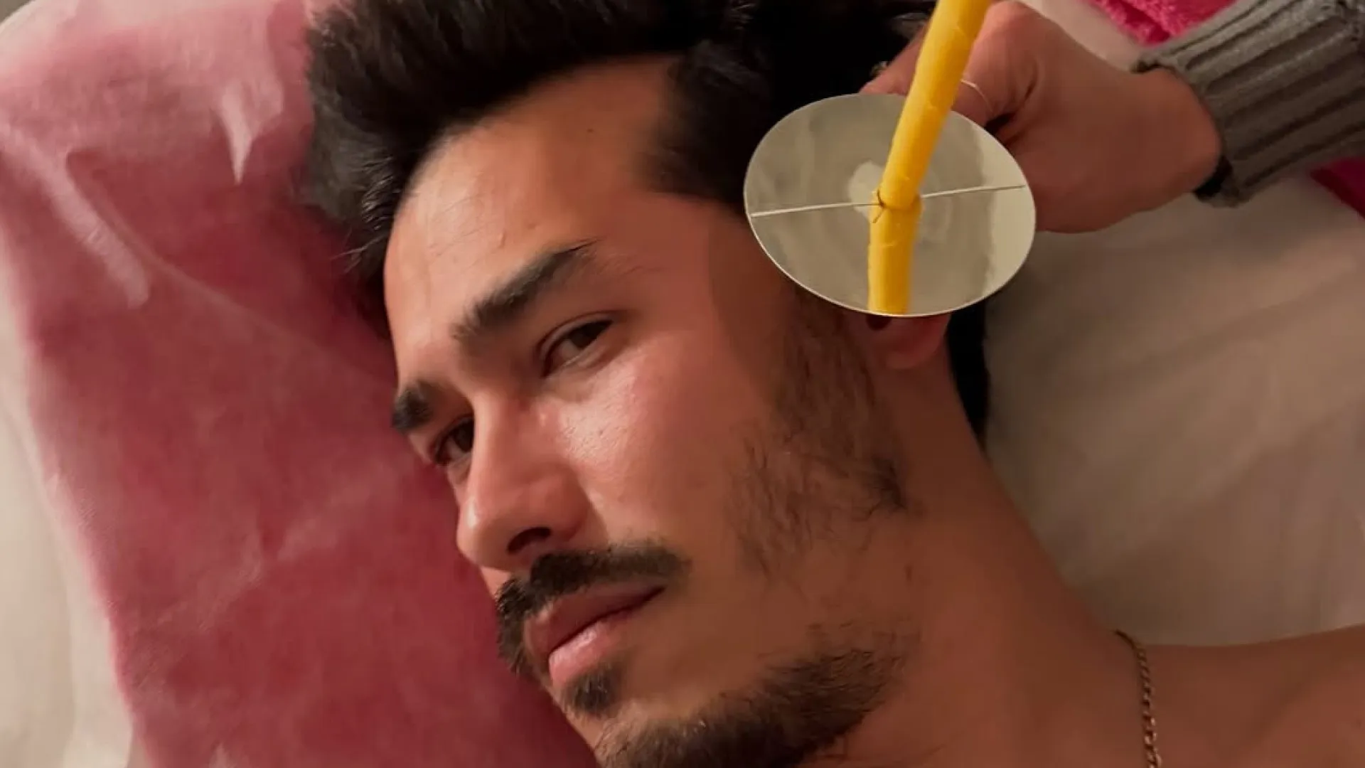 
                    Francisco Garcia sofre com 