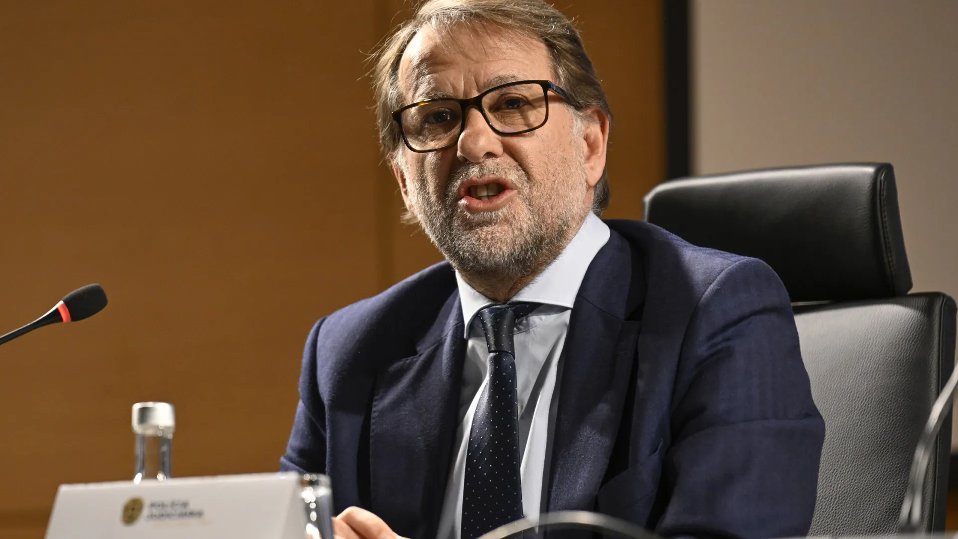 
                    MAI desmente notícia sobre salário de Luís Neves: 