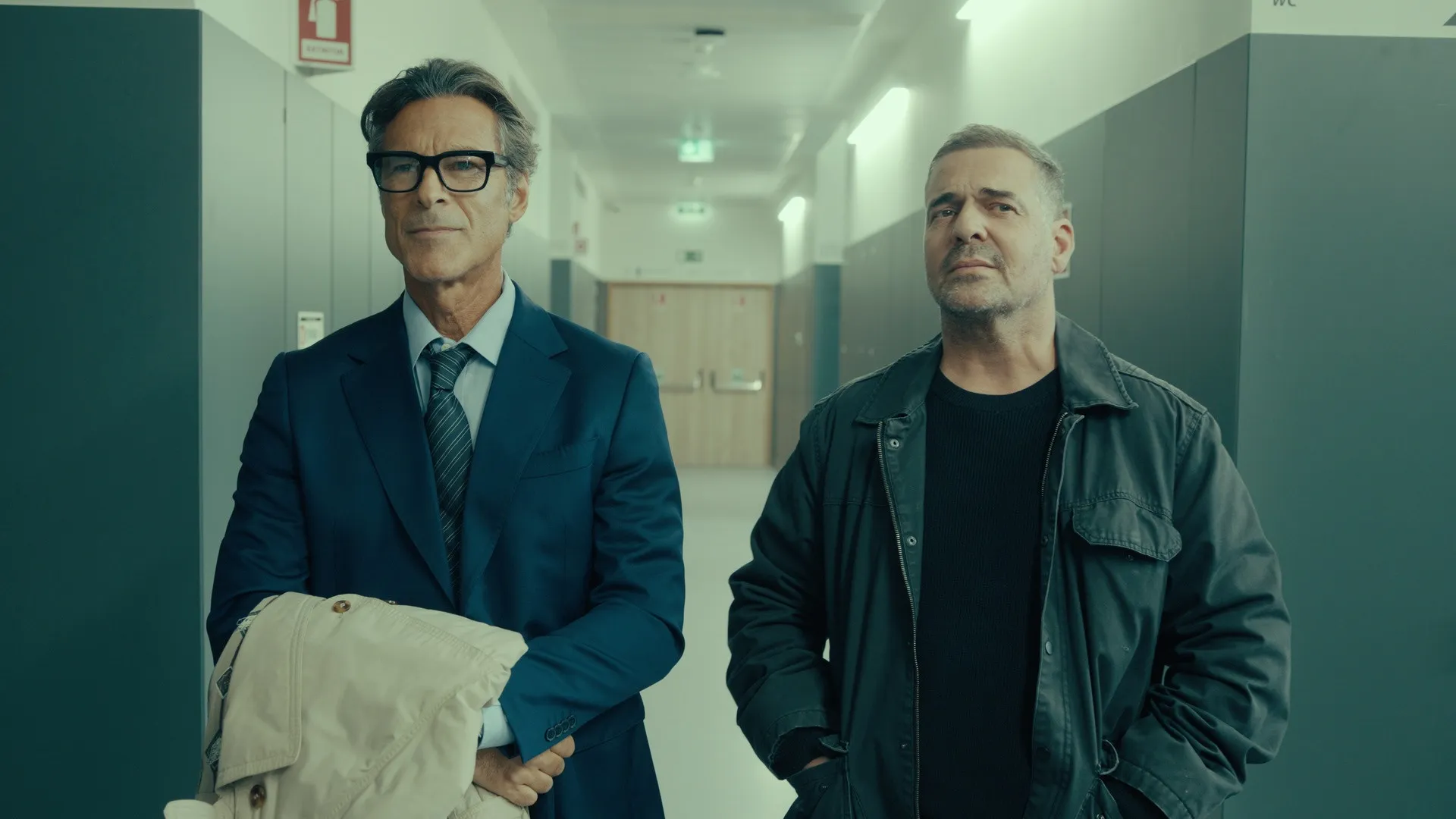 
                    Prime Video partilha imagens da série inspirada no assassino de aqueduto
                