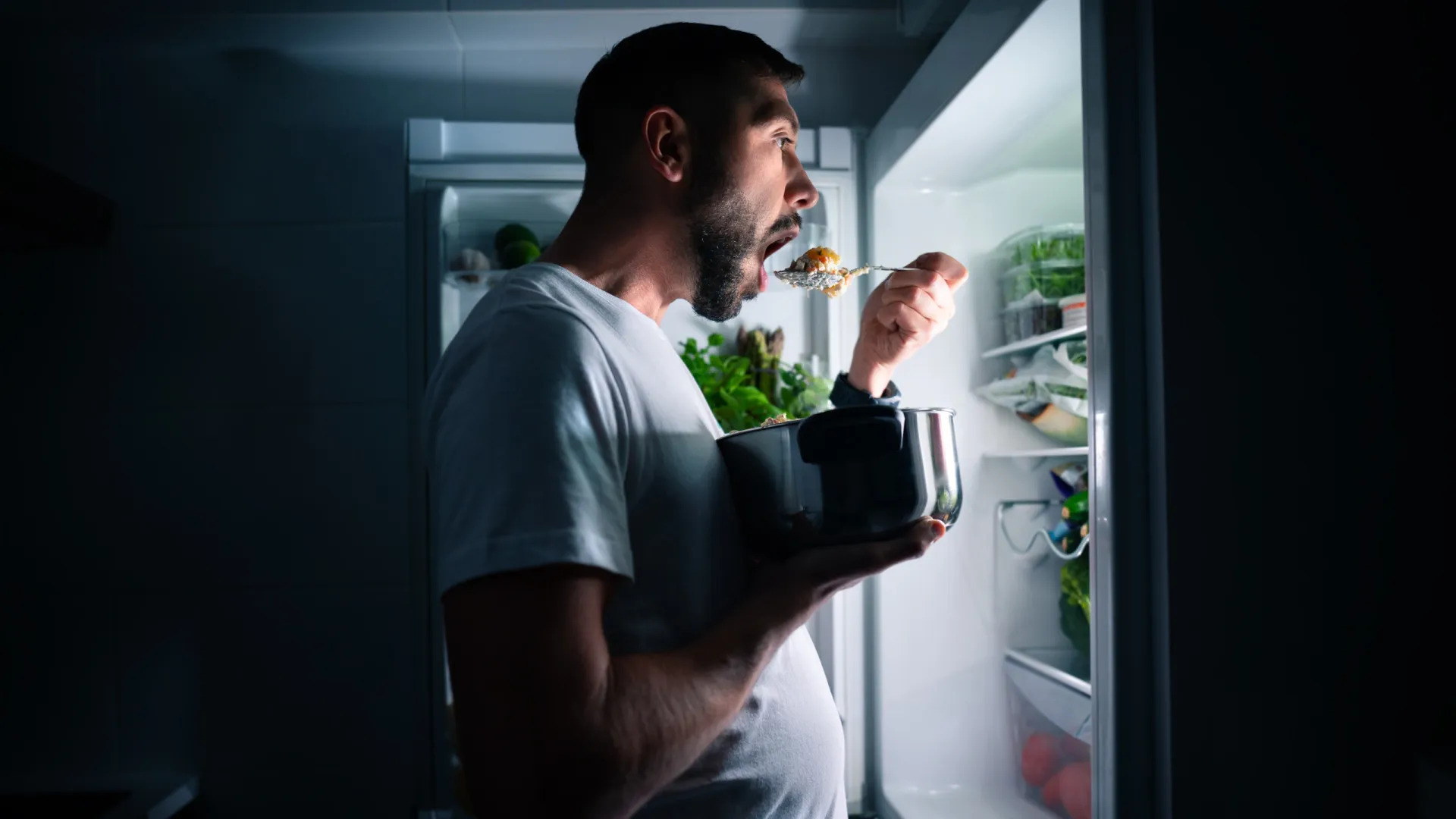 
                    O leitor perguntou: Comer à noite engorda? Olhe que não é bem assim
                