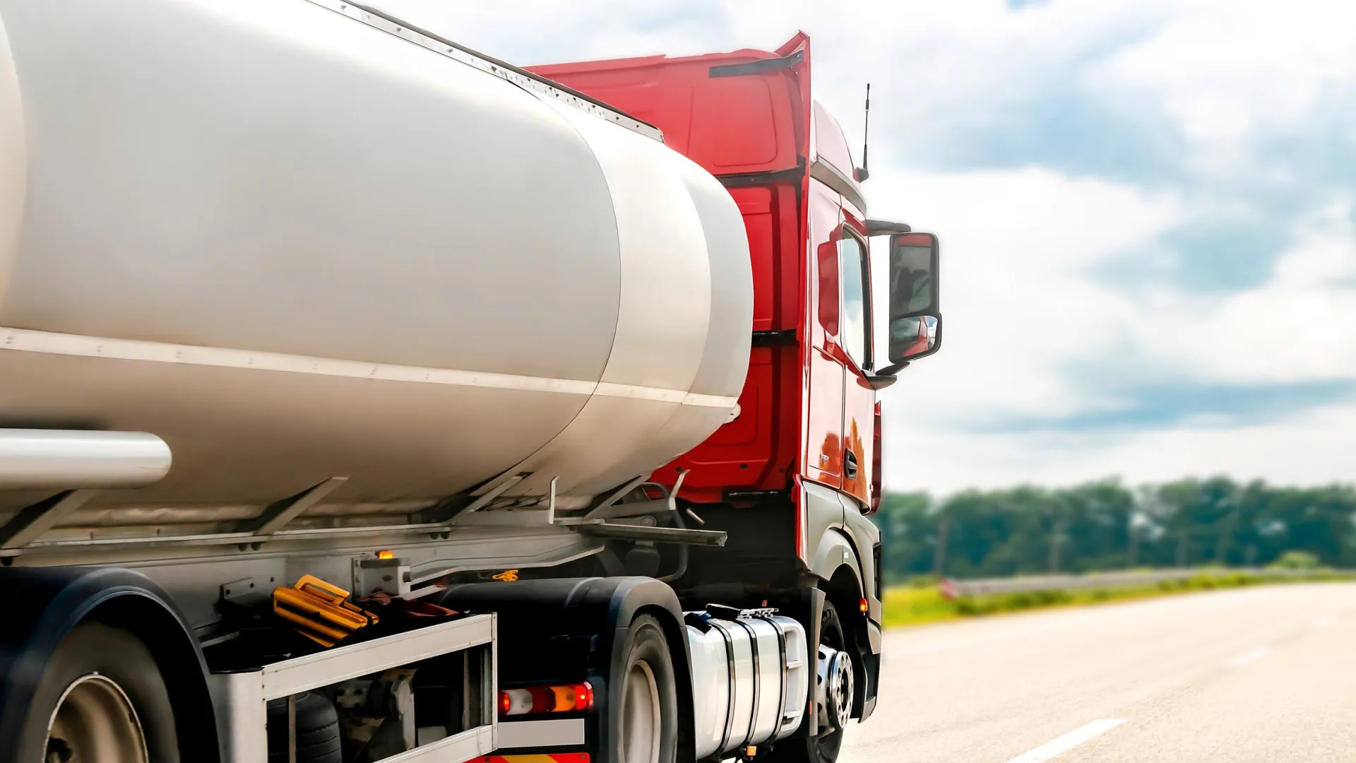 Petróleo dos EUA sobe mais de 6% e ultrapassa 79 dólares