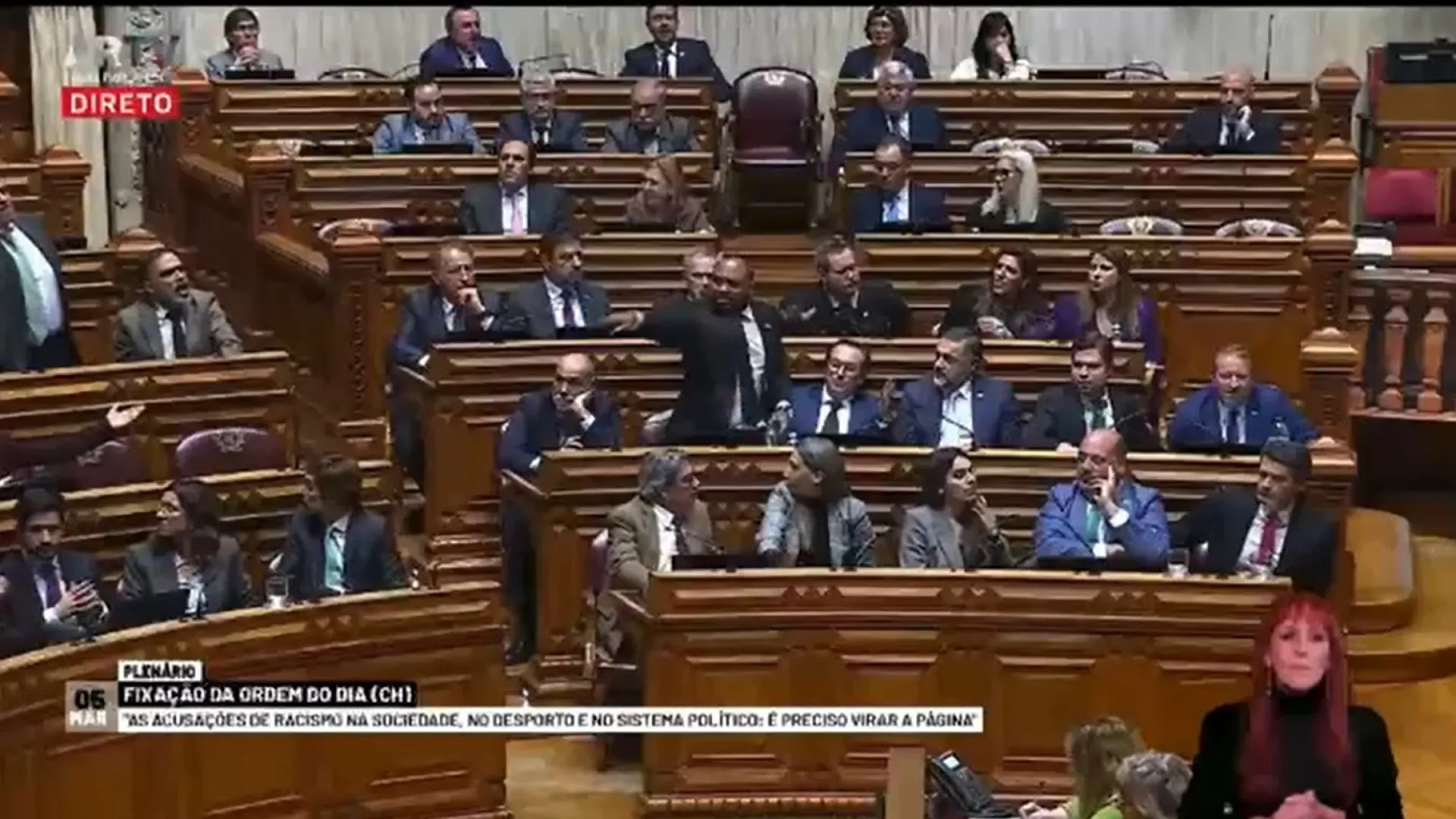 Chega abandona hemiciclo em nova altercação com vice-presidente da AR