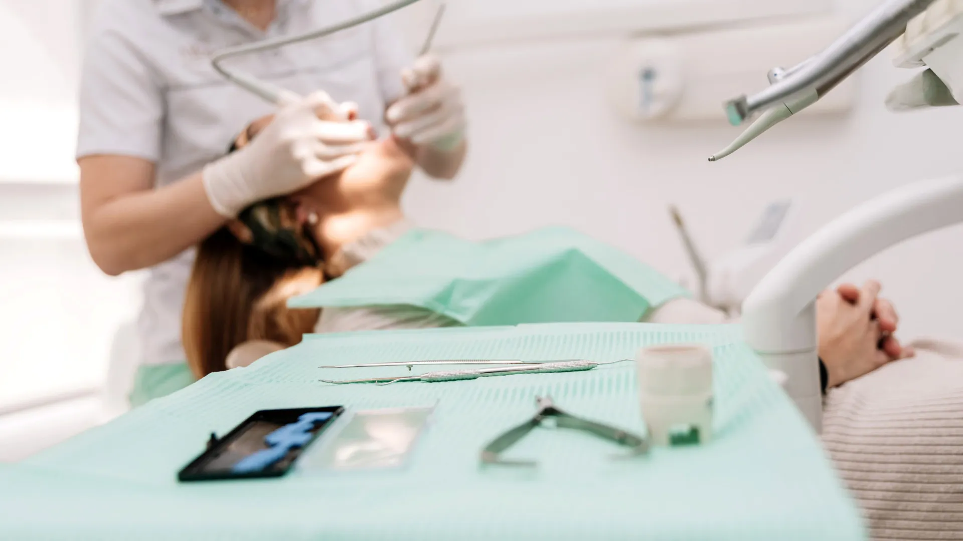 
                    Dentistas podem ter papel decisivo na deteção da diabetes, diz estudo
                