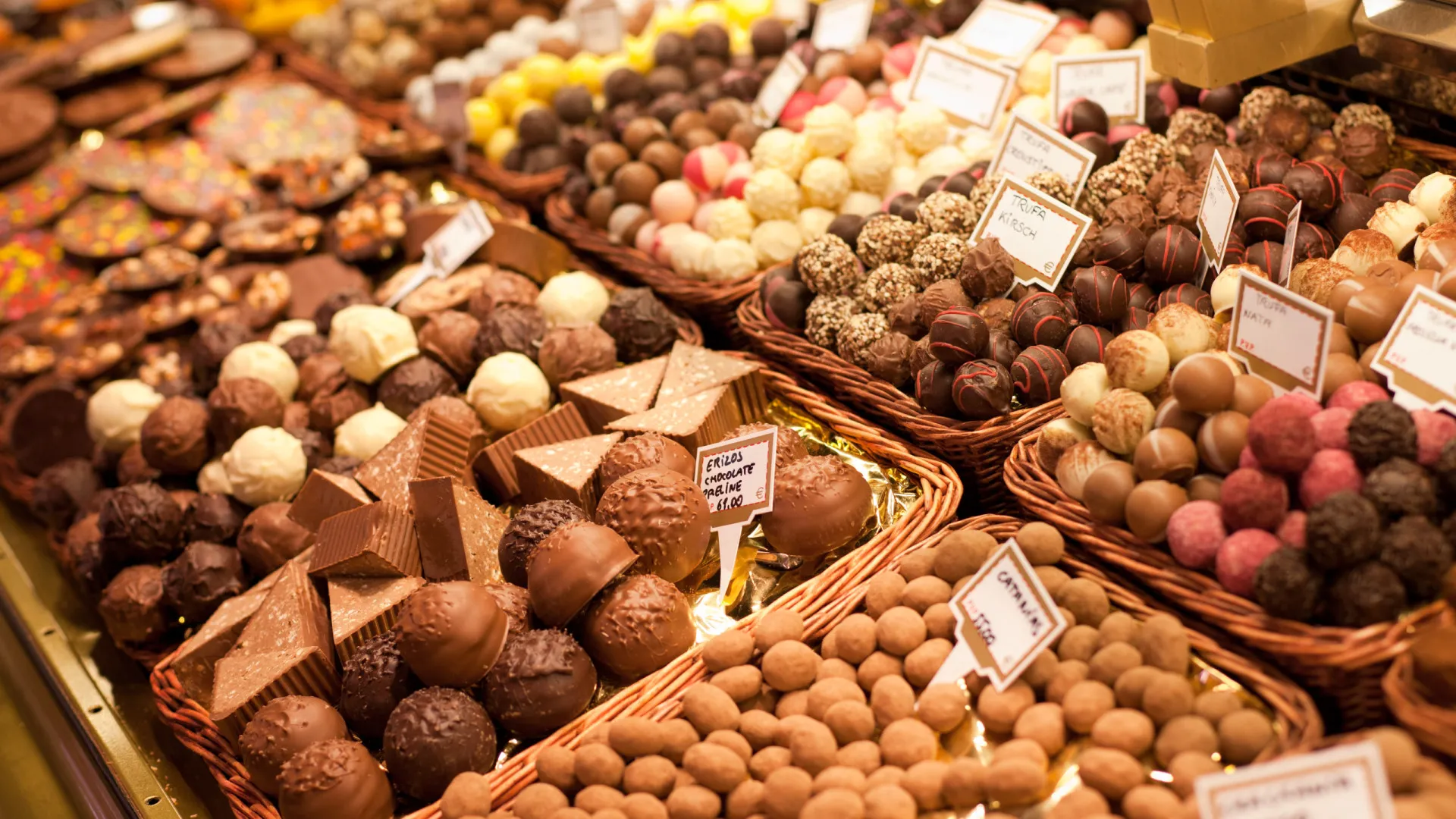 
                    Muito chocolate, leitão e vinhos: As melhores ideias para o fim de semana
                