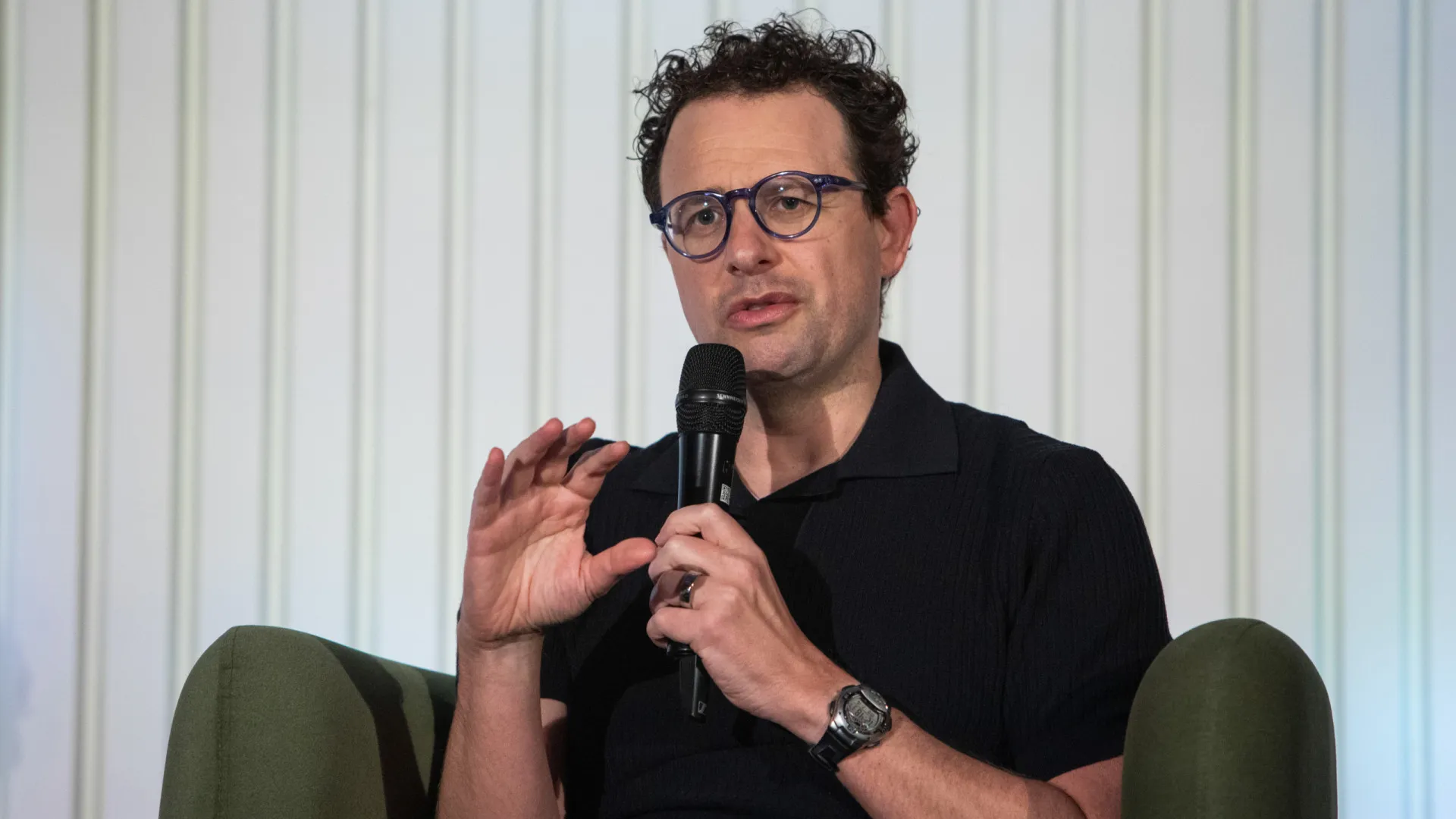 
                    Anthropic pede desculpa à administração Trump e diz estar a negociar
                