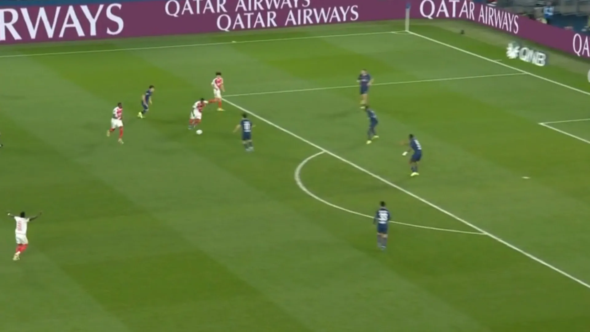 
                    Nuno Mendes ajuda Balogun a selar triunfo do Monaco frente ao PSG
                