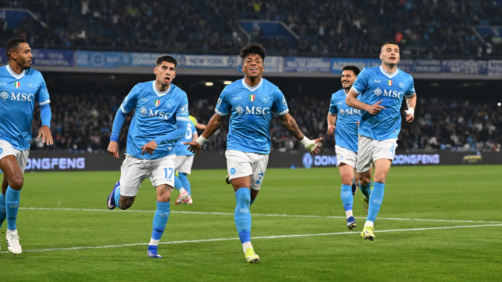 Napoli toma decisão final sobre Alisson Santos (à atenção do Sporting)