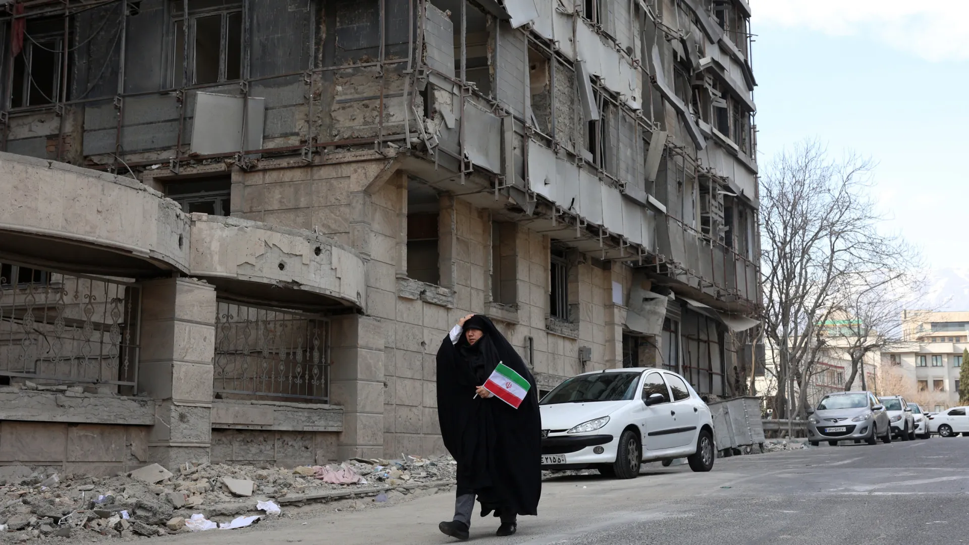 
                    G7 apela ao fim dos ataques 