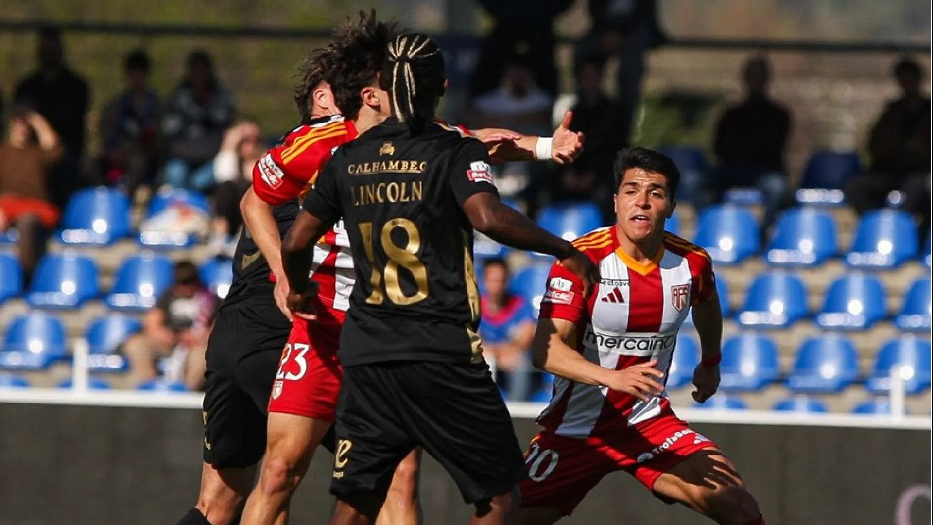 
                    Moreirense desperdiça vantagem e empata. AVS soma ponto em Alverca
                